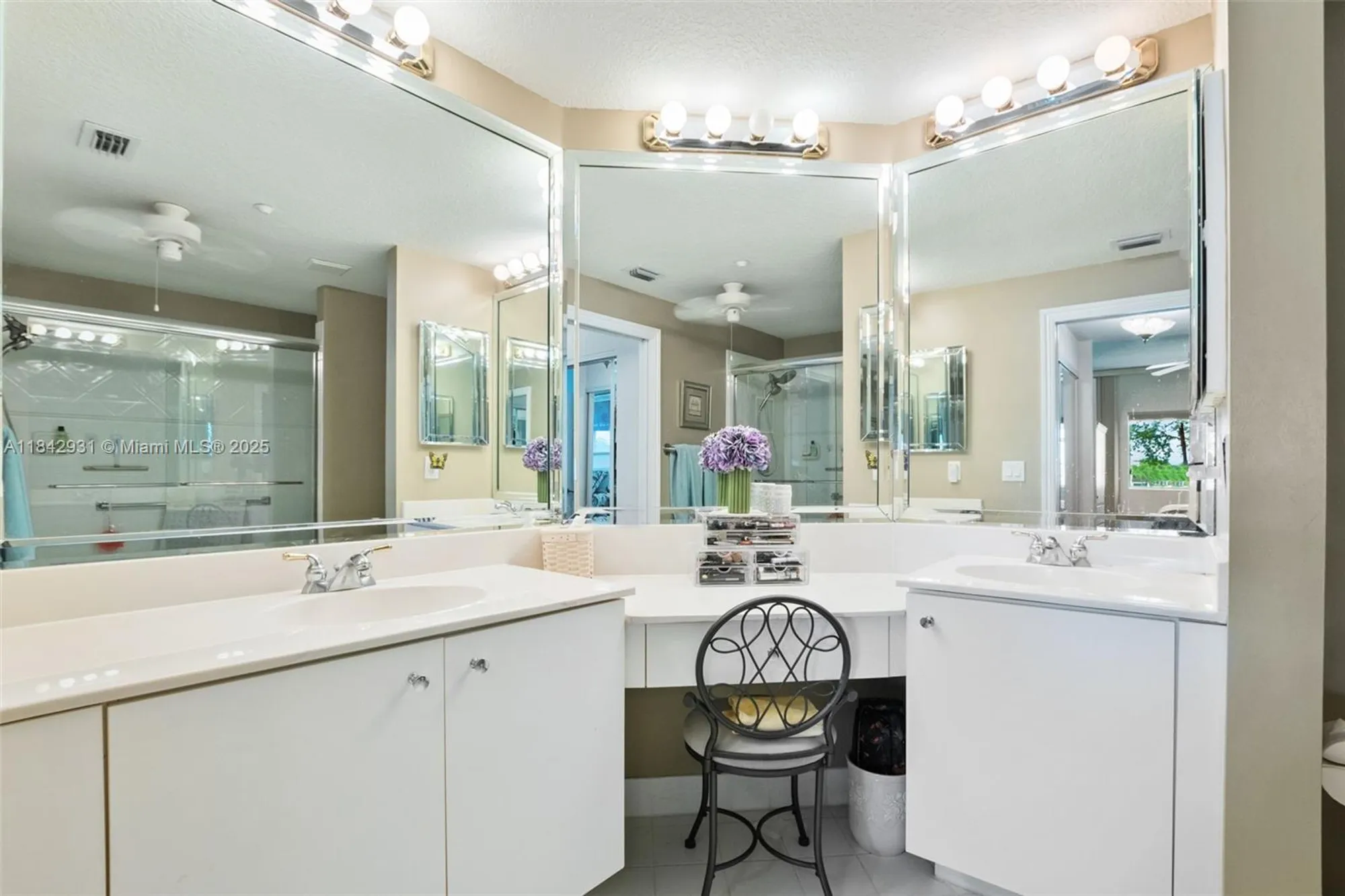 Property Slideshow image 19 of 26 | 7623 southampton ter 204, Tamarac, FL, 33321