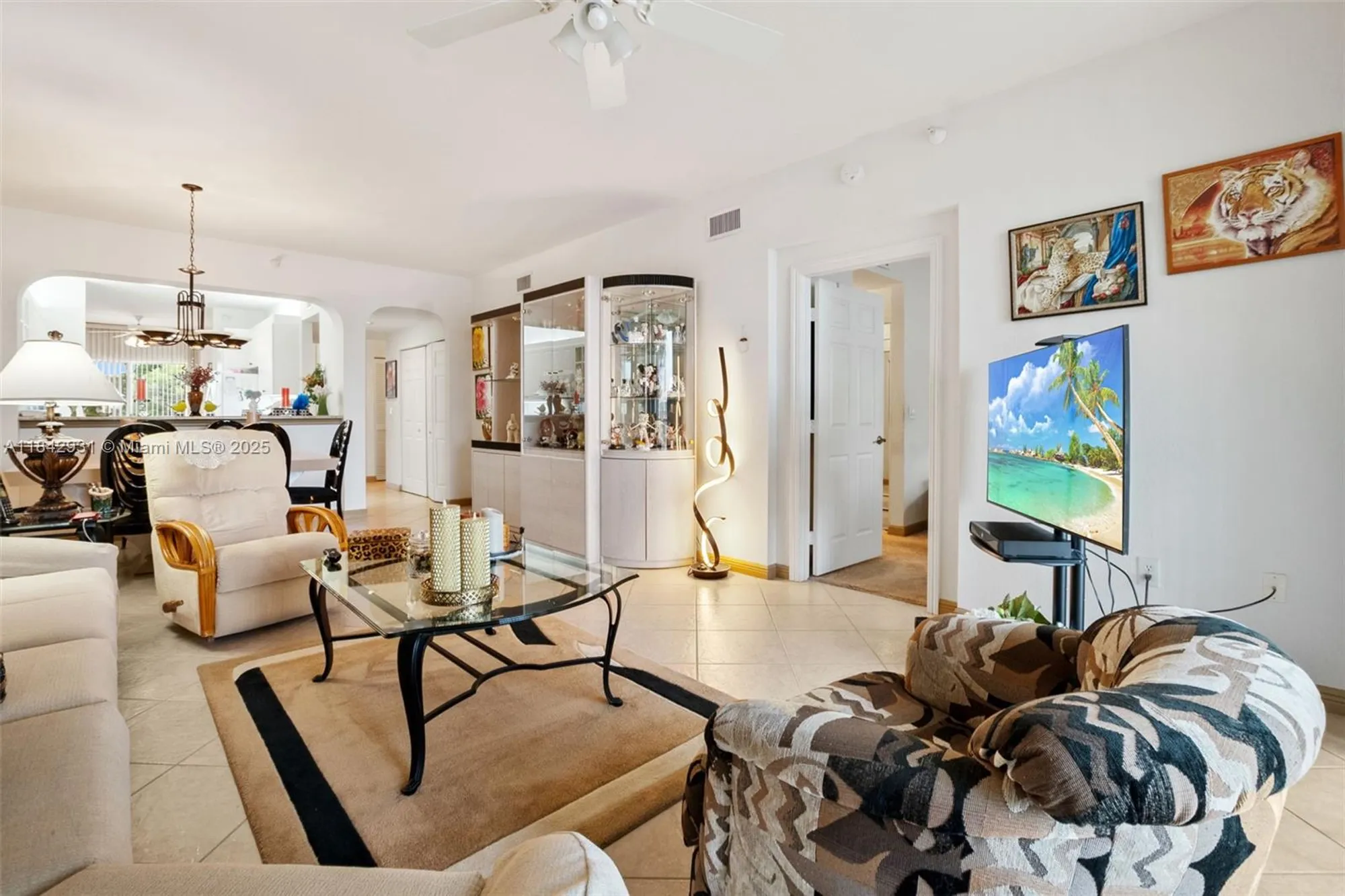 Property Slideshow image 13 of 26 | 7623 southampton ter 204, Tamarac, FL, 33321