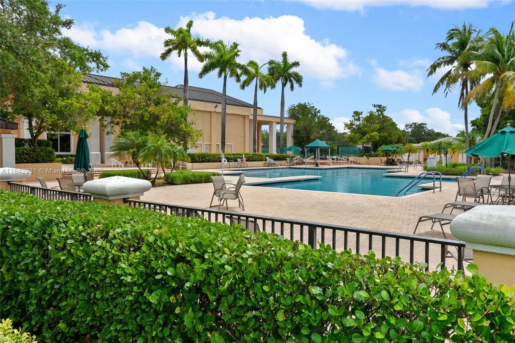 Property Slideshow image 26 of 26 | 7623 southampton ter 204, Tamarac, FL, 33321