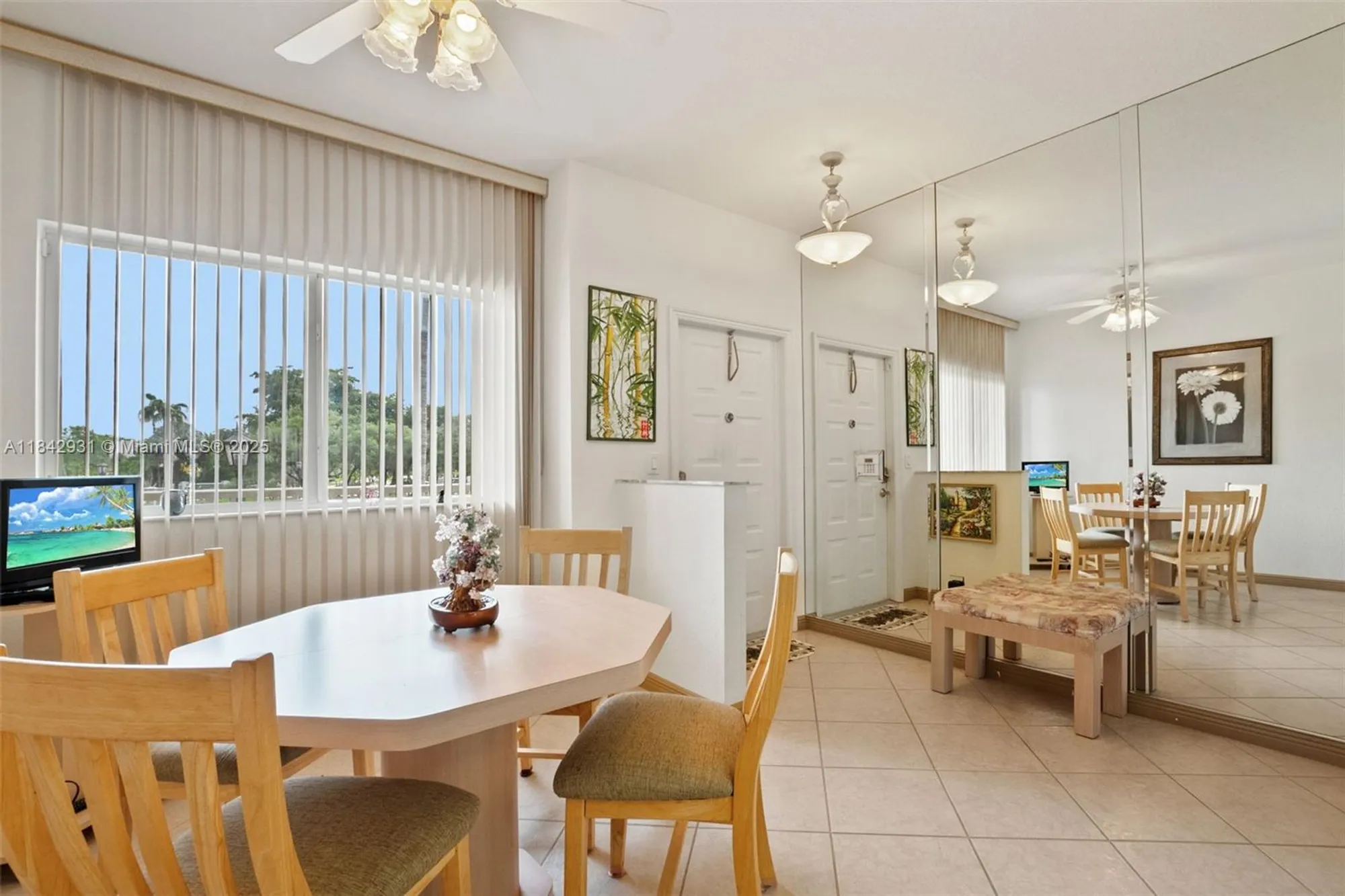 Property Slideshow image 5 of 26 | 7623 southampton ter 204, Tamarac, FL, 33321