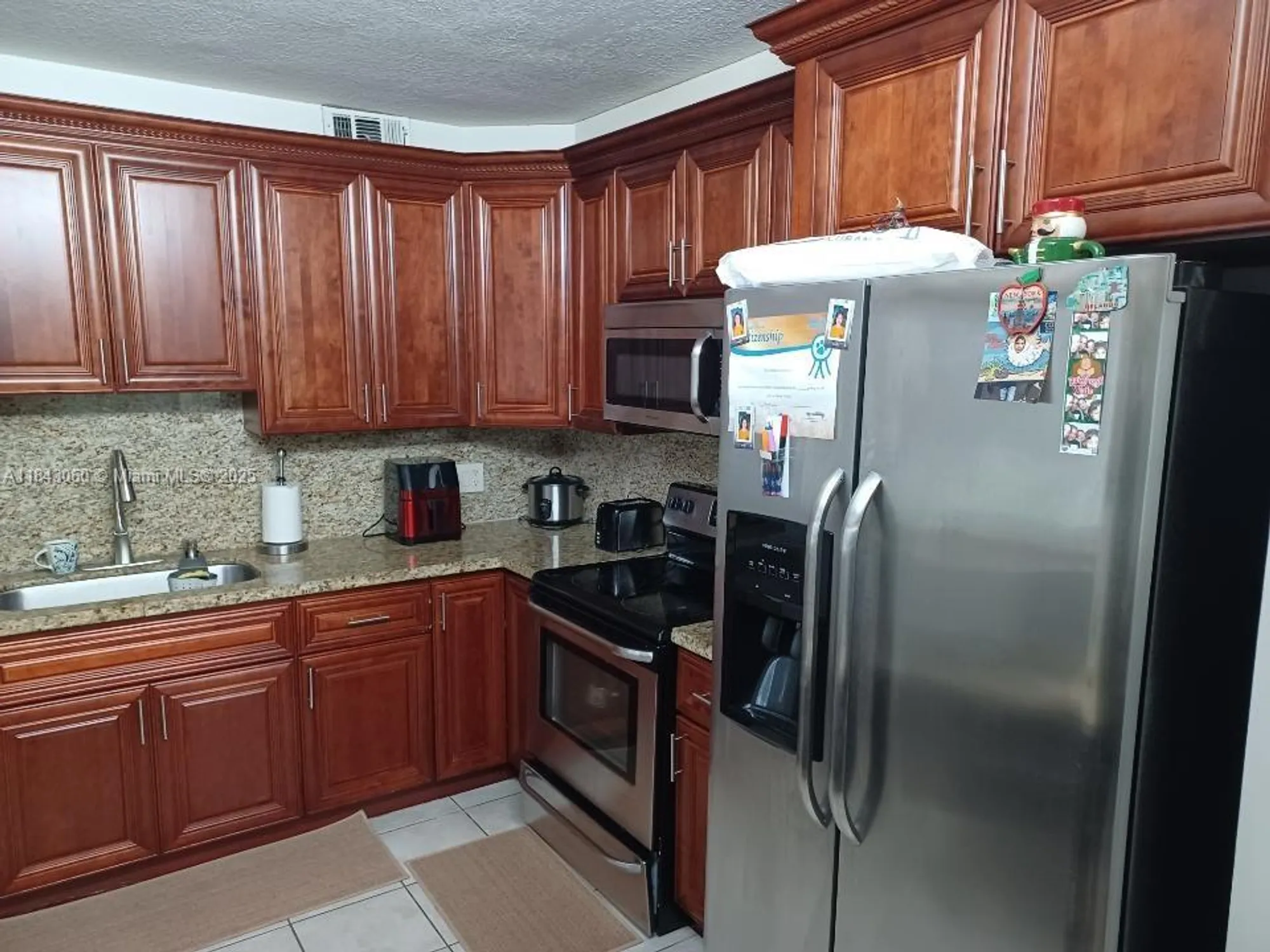 Property Slideshow image 6 of 14 | 1251 sw 134th way apt 301a, Pembroke Pines, FL, 33027