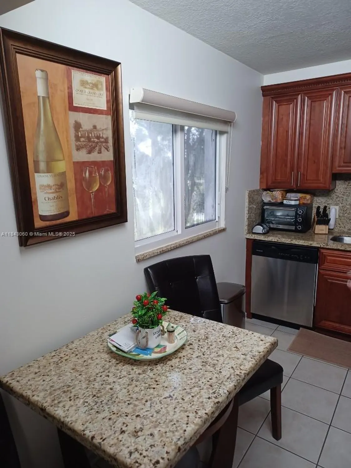 Property Slideshow image 7 of 14 | 1251 sw 134th way apt 301a, Pembroke Pines, FL, 33027