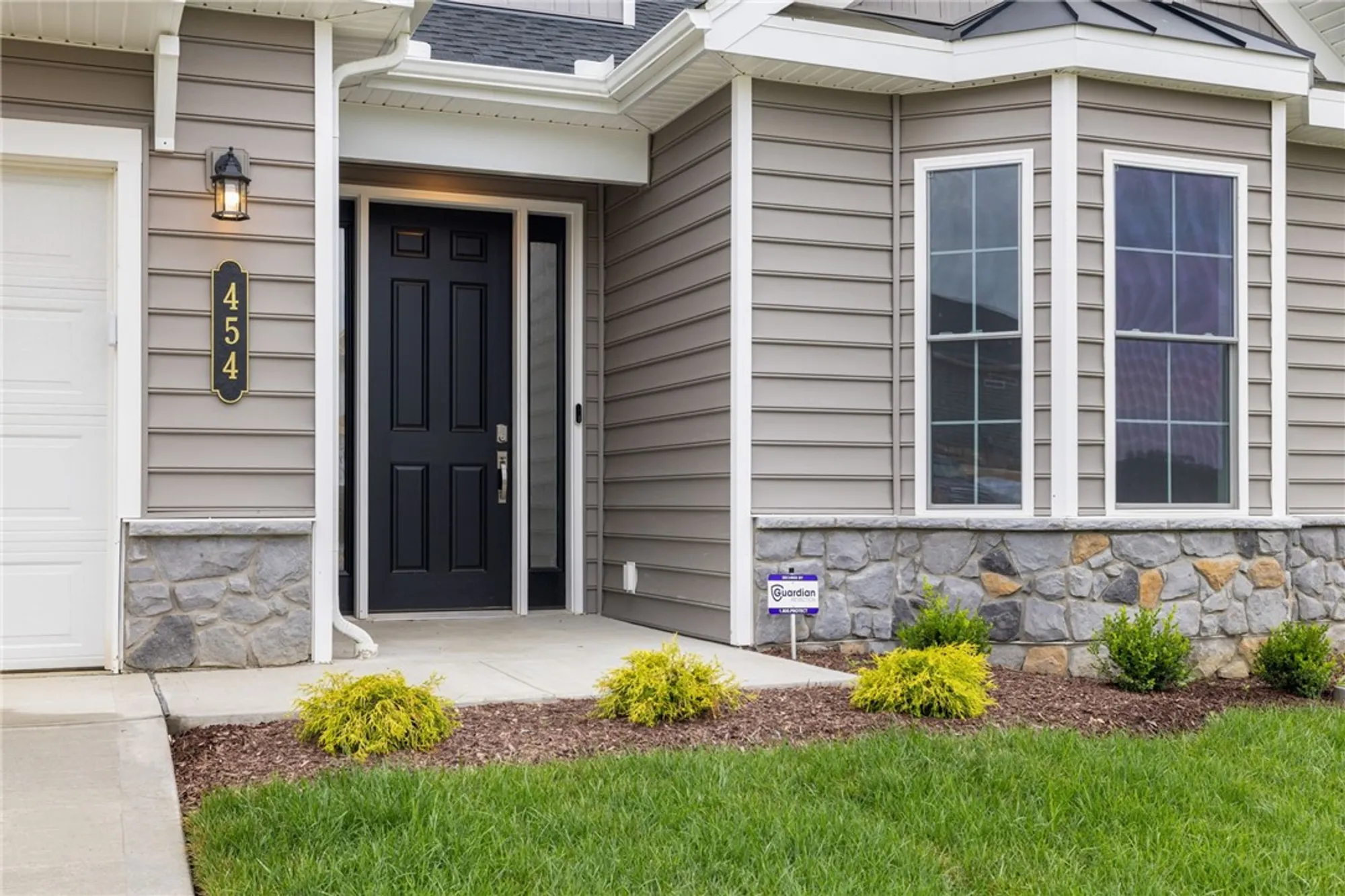 Property Slideshow image 4 of 47 | 454 independence way, Canonsburg, PA, 15317