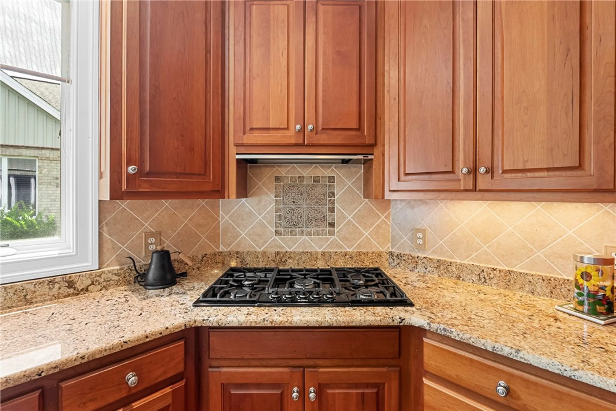 Property Slideshow image 22 of 47 | 412 rivers edge, Williamsburg, VA, 23185