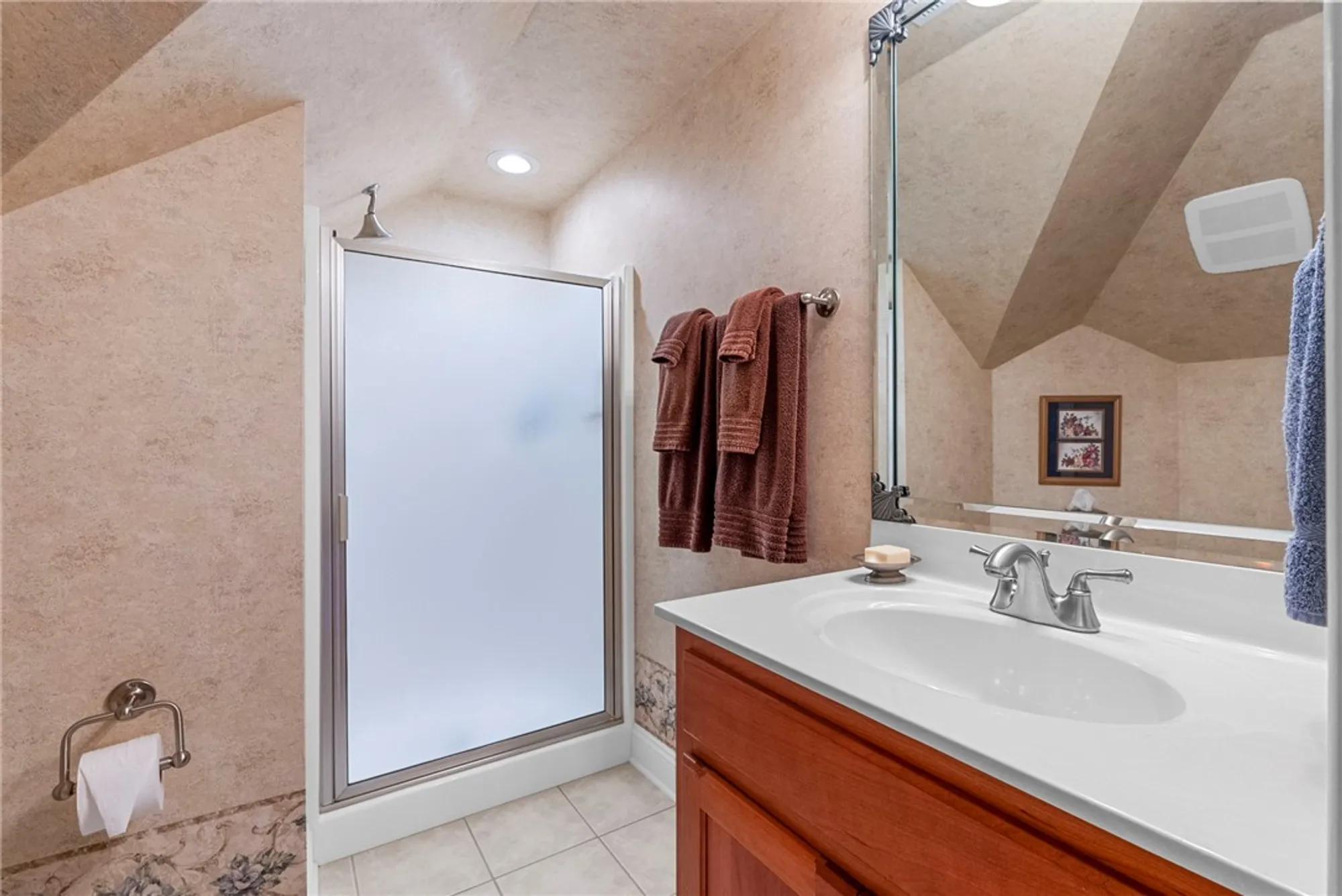 Property Slideshow image 33 of 47 | 412 rivers edge, Williamsburg, VA, 23185