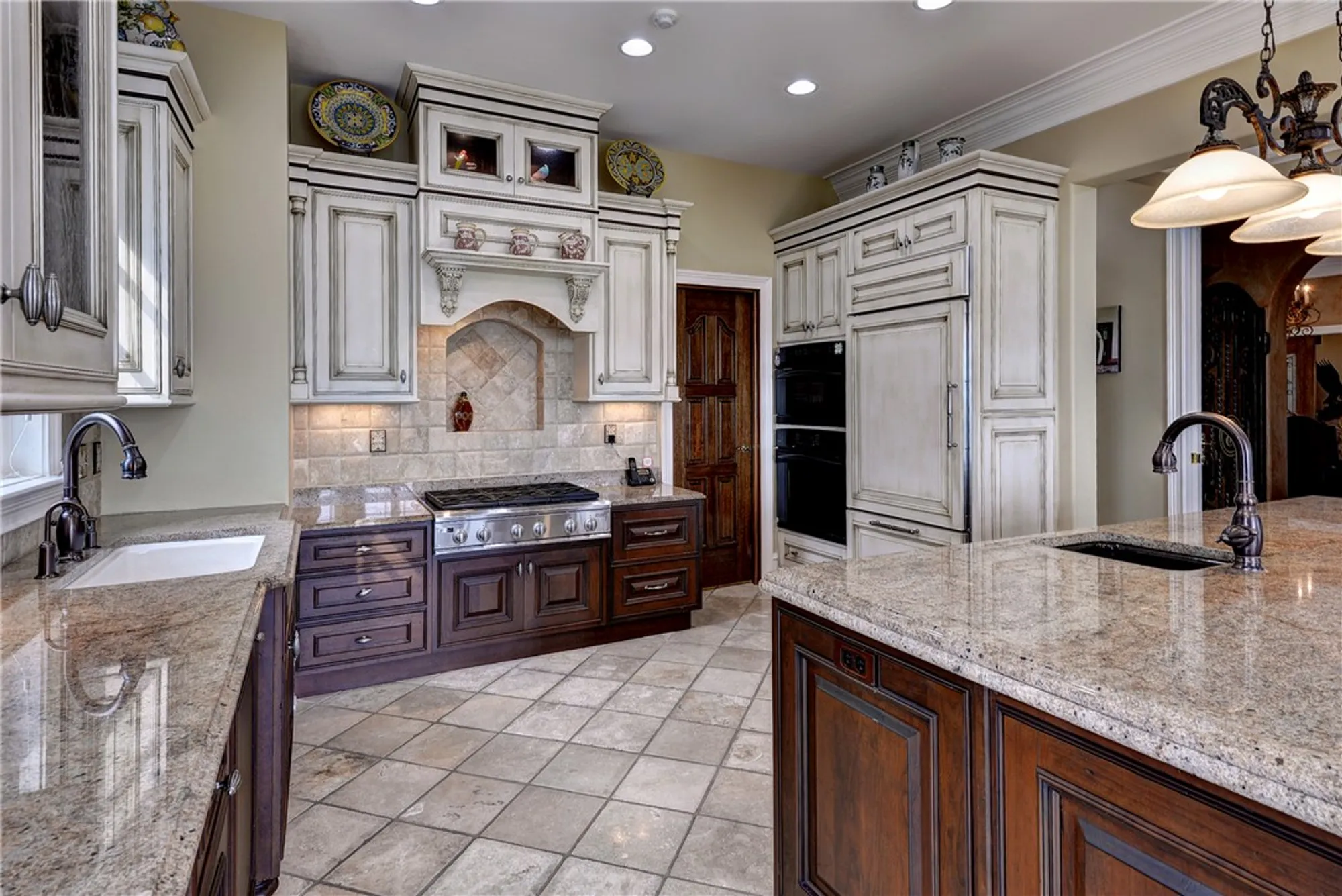 Property Slideshow image 13 of 50 | 2925 barrets pointe rd, Williamsburg, VA, 23185