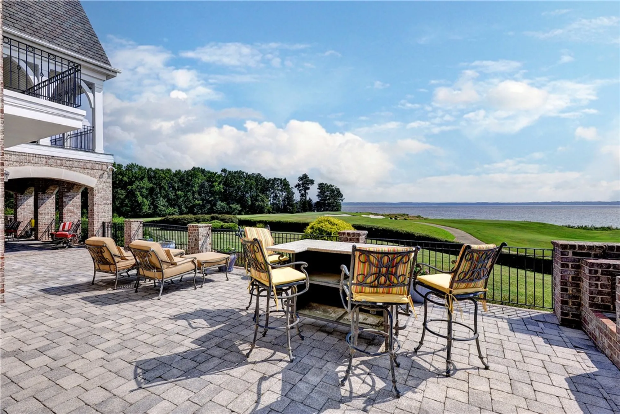 Property Slideshow image 22 of 50 | 2925 barrets pointe rd, Williamsburg, VA, 23185