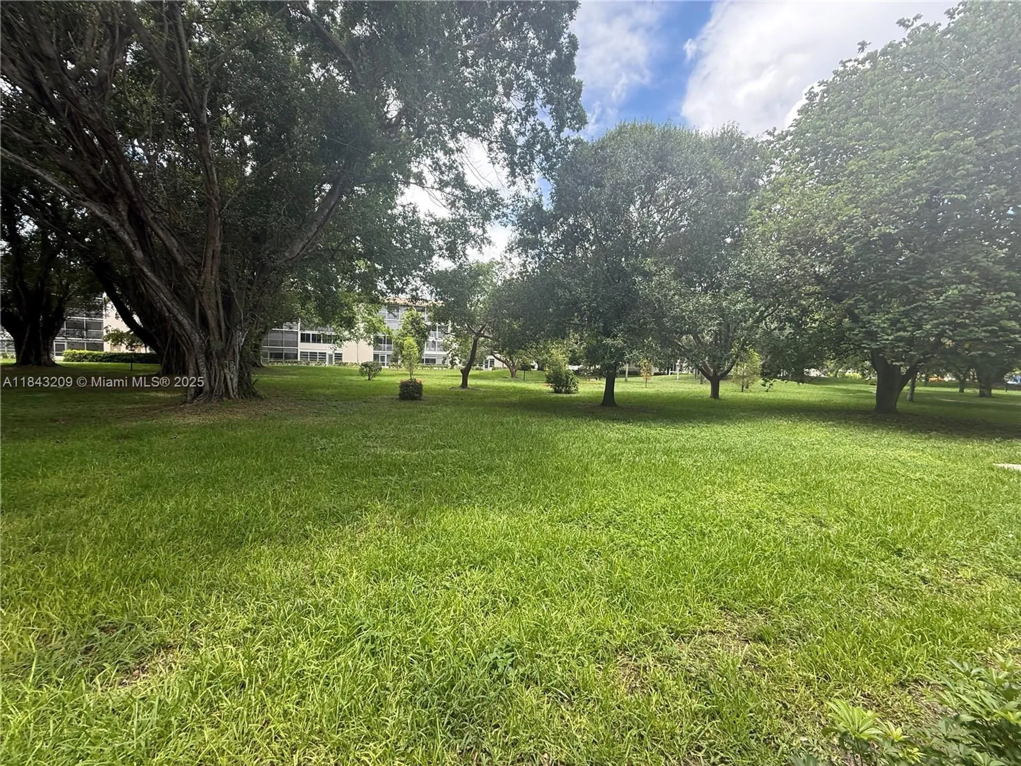 Property Slideshow image 41 of 58 | 2403 antigua cir k1, Coconut Creek, FL, 33066