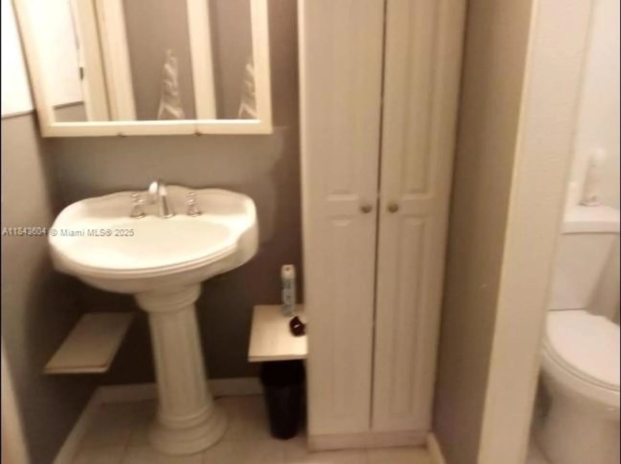 Property Slideshow image 6 of 12 | 1050 north dr b, Delray Beach, FL, 33445