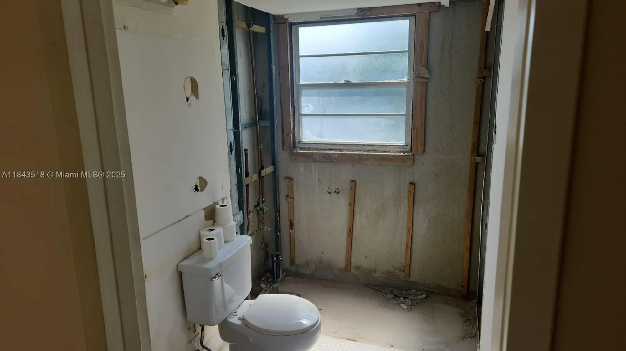 Property Slideshow image 7 of 17 | 206 suffolk e unit e, Boca Raton, FL, 33434