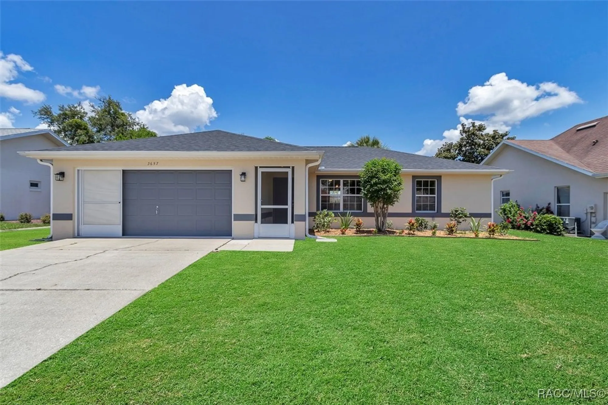 Property Slideshow image 9 of 42 | 3657 e arbor lakes dr, Hernando, FL, 34442