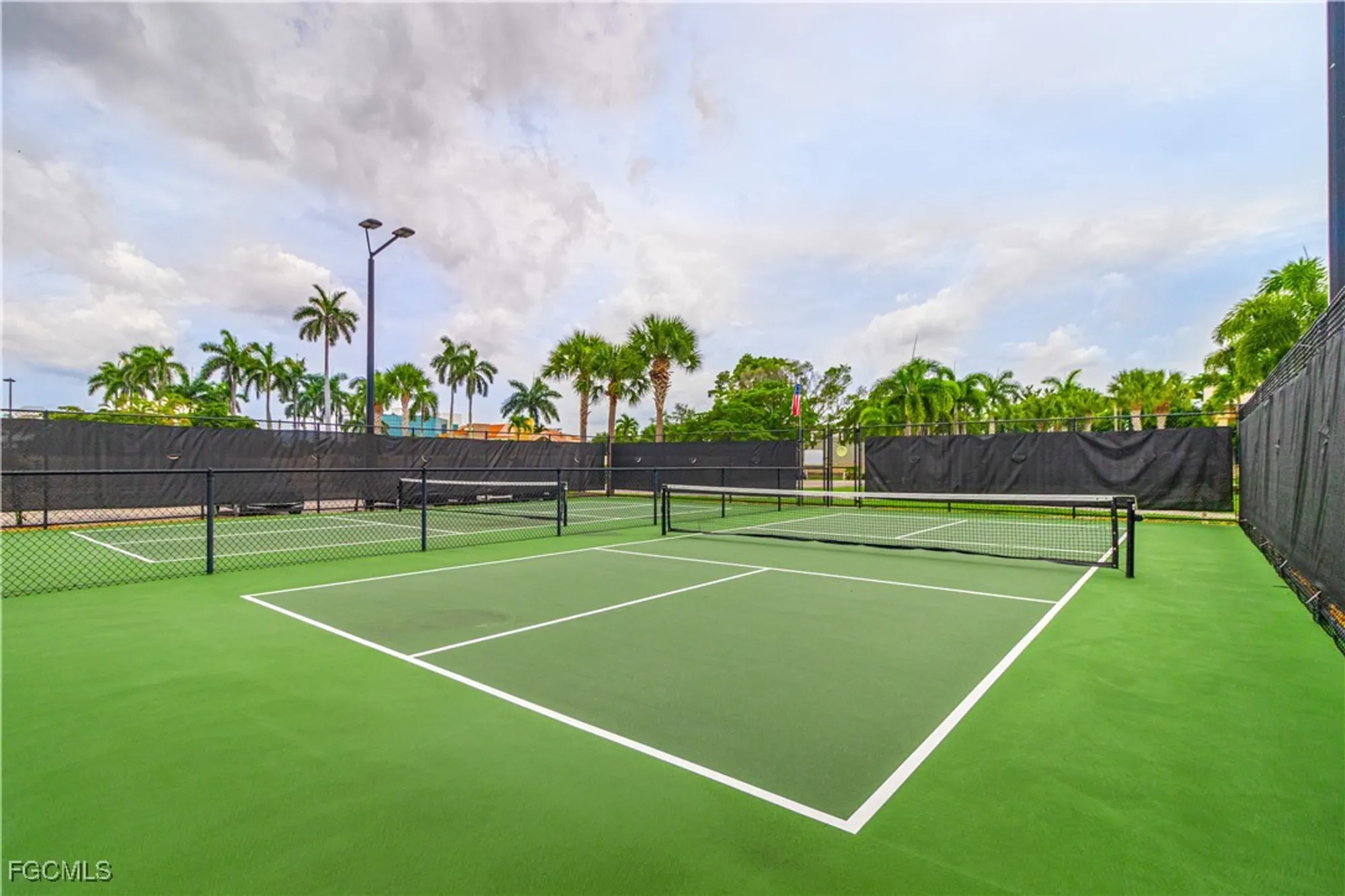 Property Slideshow image 19 of 36 | 1660 pine valley dr 201, Fort Myers, FL, 33907