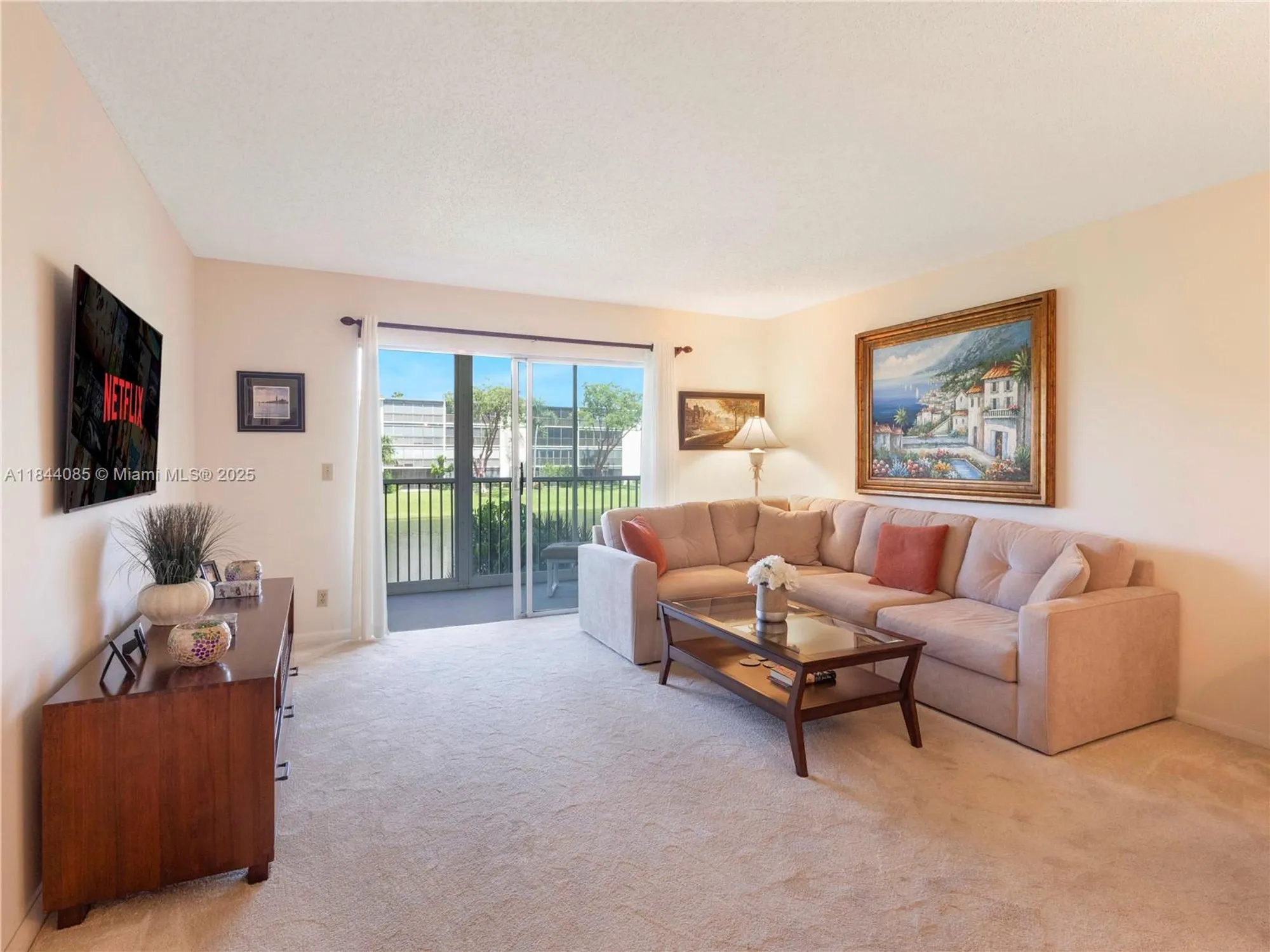 Property Slideshow image 12 of 29 | 14360 strathmore ln apt 203, Delray Beach, FL, 33446