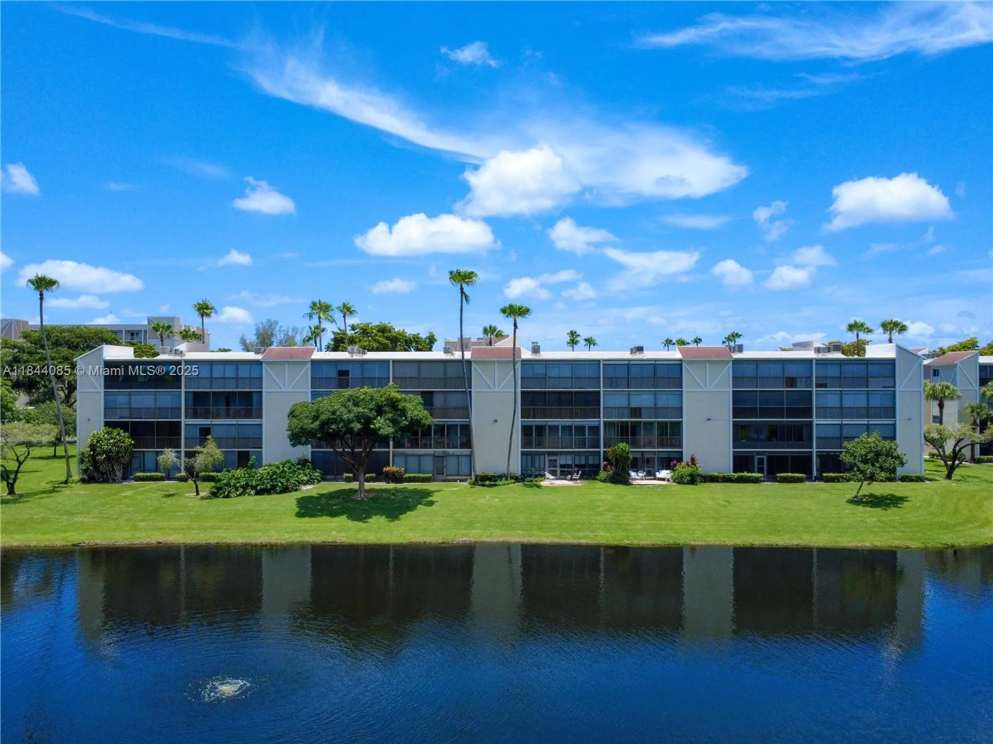 Property Slideshow image 24 of 29 | 14360 strathmore ln apt 203, Delray Beach, FL, 33446