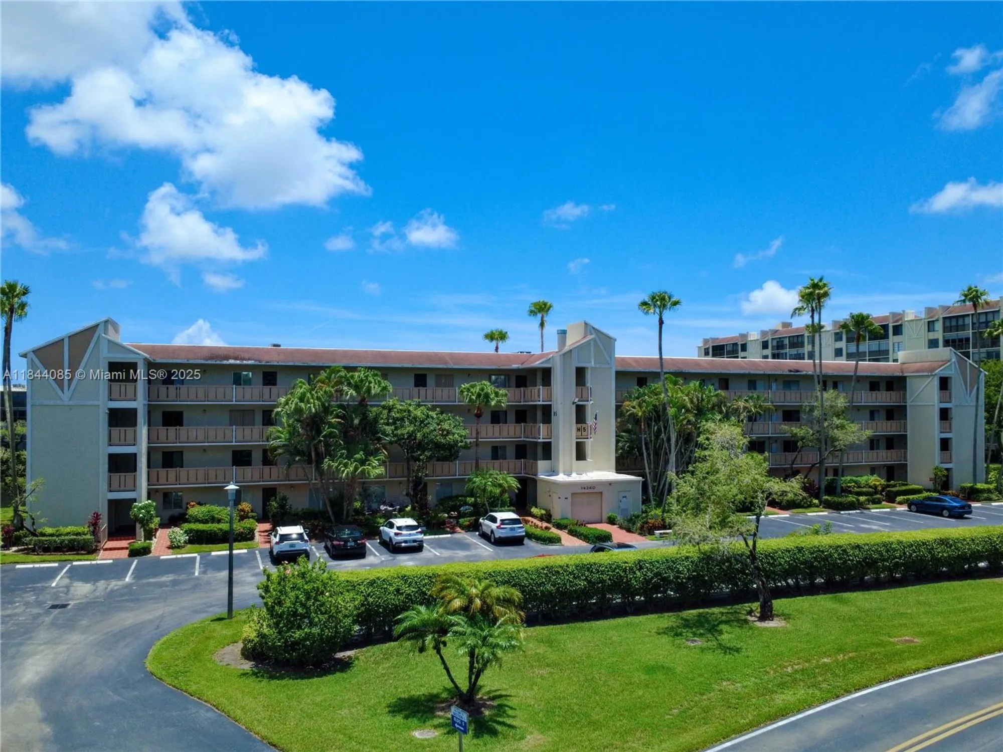 Property Slideshow image 22 of 29 | 14360 strathmore ln apt 203, Delray Beach, FL, 33446