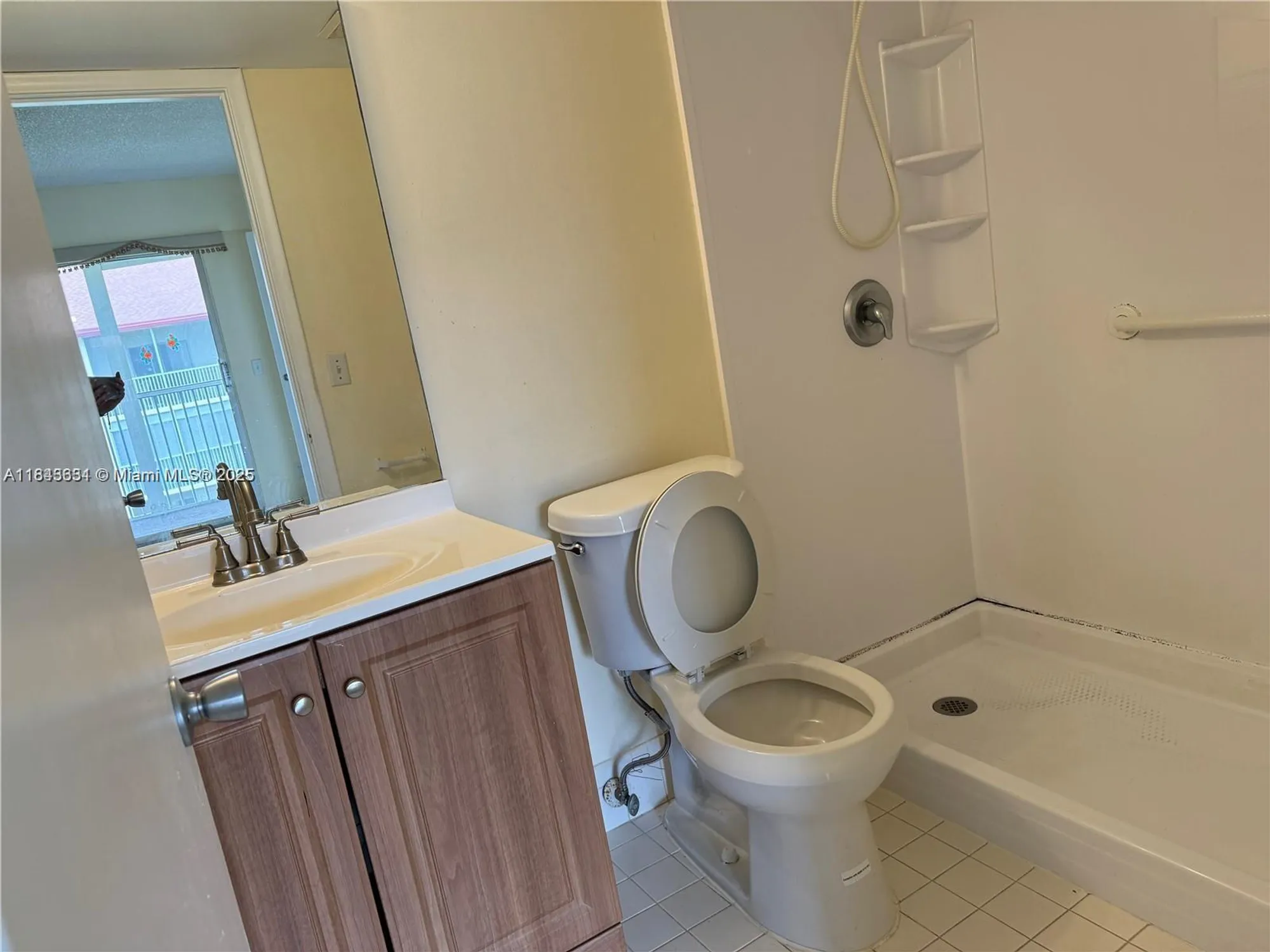Property Slideshow image 11 of 11 | 200 sw 132nd way apt 313l, Pembroke Pines, FL, 33027