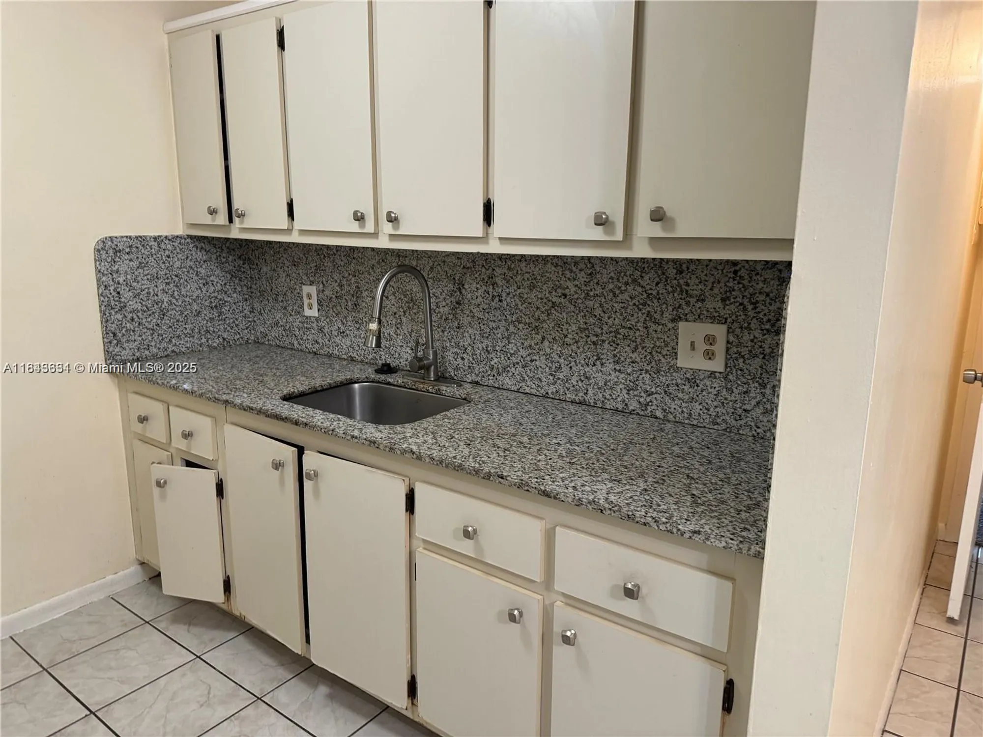 Property Slideshow image 3 of 11 | 200 sw 132nd way apt 313l, Pembroke Pines, FL, 33027