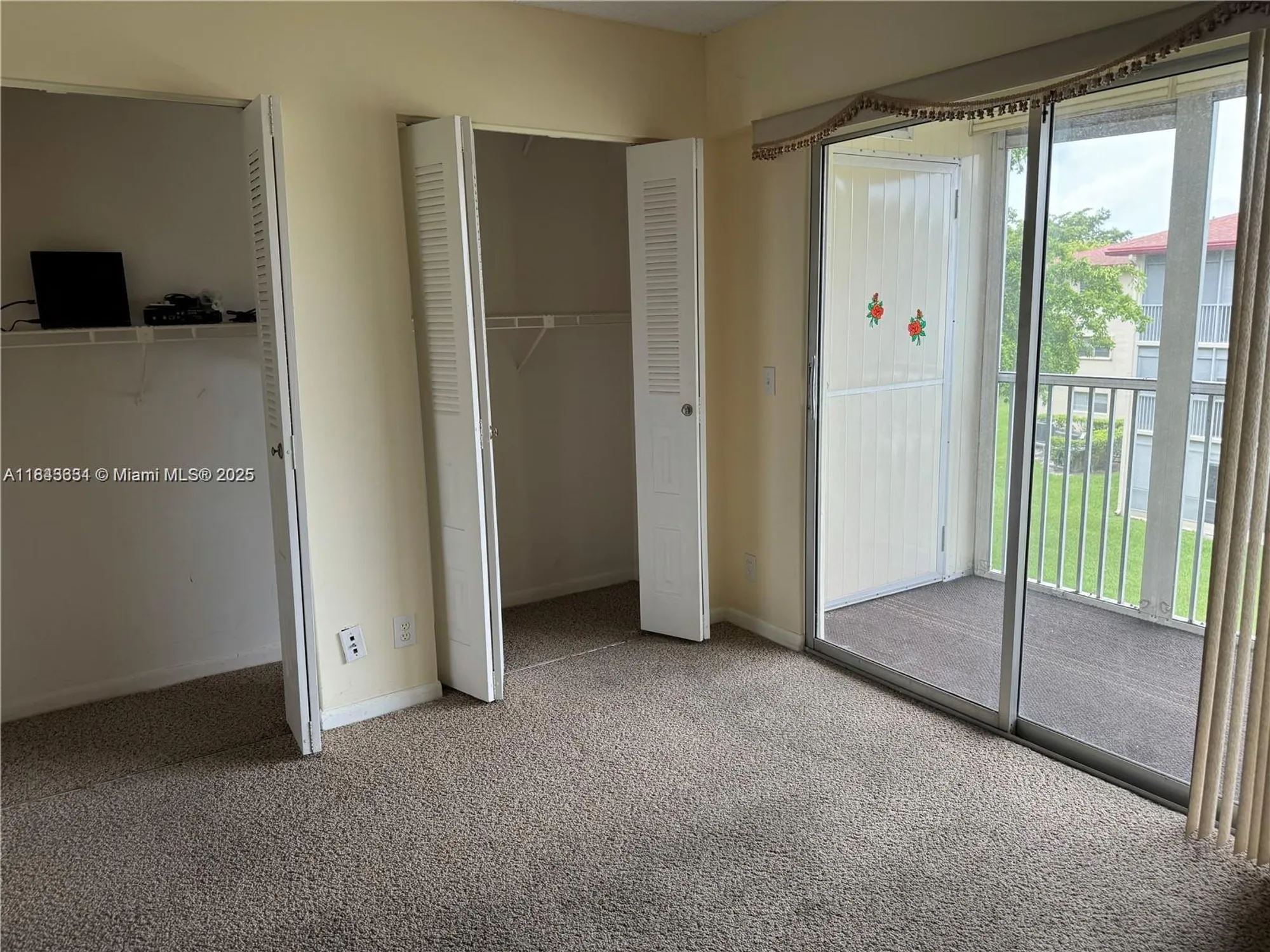 Property Slideshow image 6 of 11 | 200 sw 132nd way apt 313l, Pembroke Pines, FL, 33027