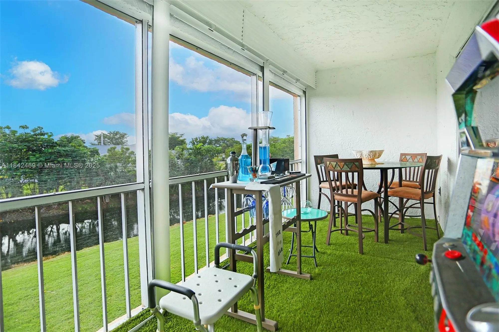 Property Slideshow image 14 of 35 | 6570 royal palm blvd 301j, Margate, FL, 33063