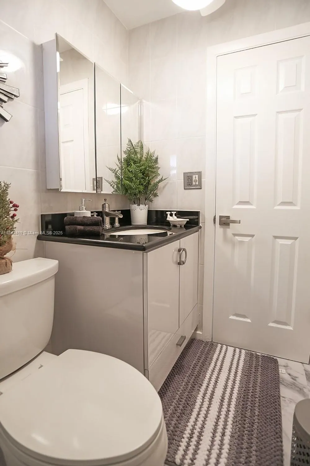 Property Slideshow image 30 of 35 | 6570 royal palm blvd 301j, Margate, FL, 33063