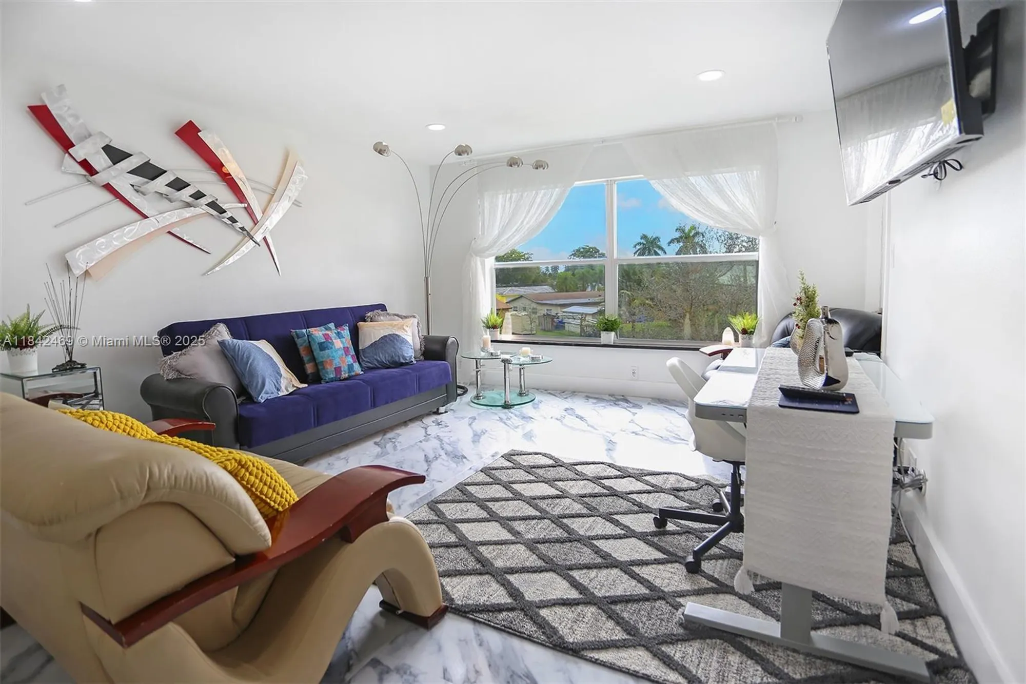 Property Slideshow image 6 of 35 | 6570 royal palm blvd 301j, Margate, FL, 33063