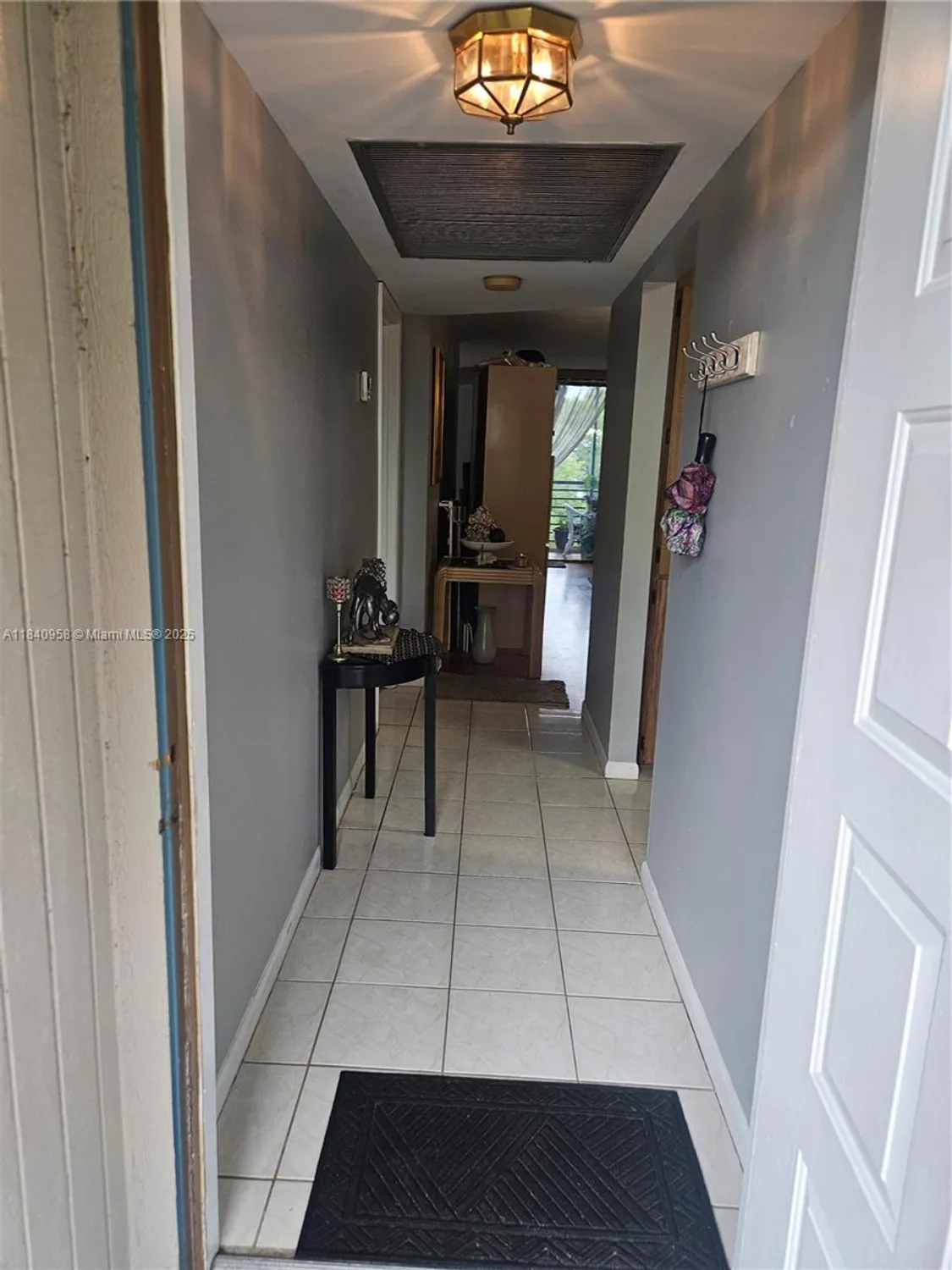 Property Slideshow image 1 of 12 | 901 colony point cir 408, Pembroke Pines, FL, 33026