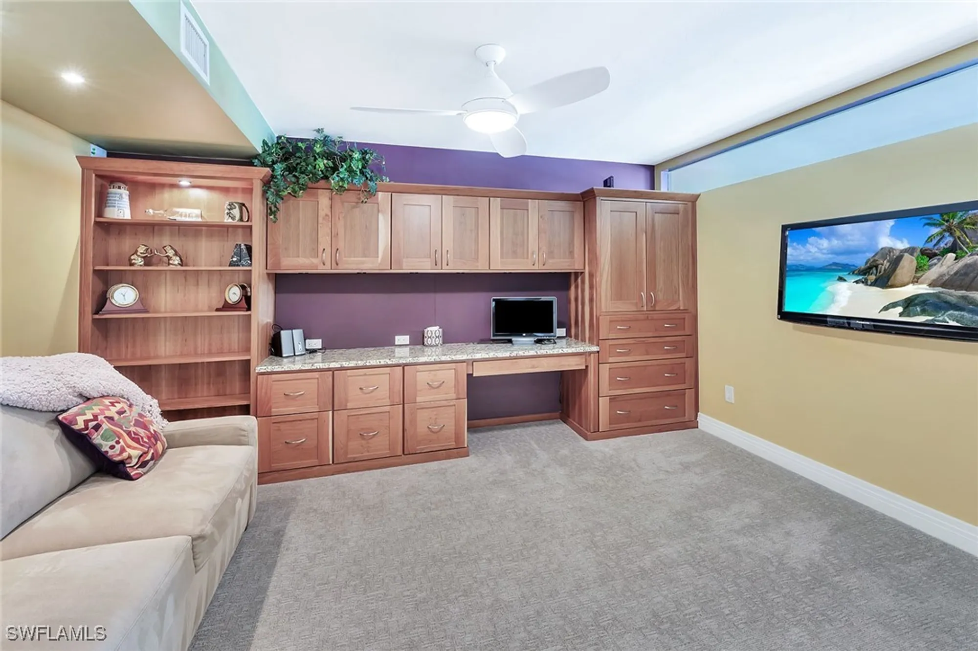 Property Slideshow image 18 of 47 | 2400 gulf shore blvd 502, Naples, FL, 34103