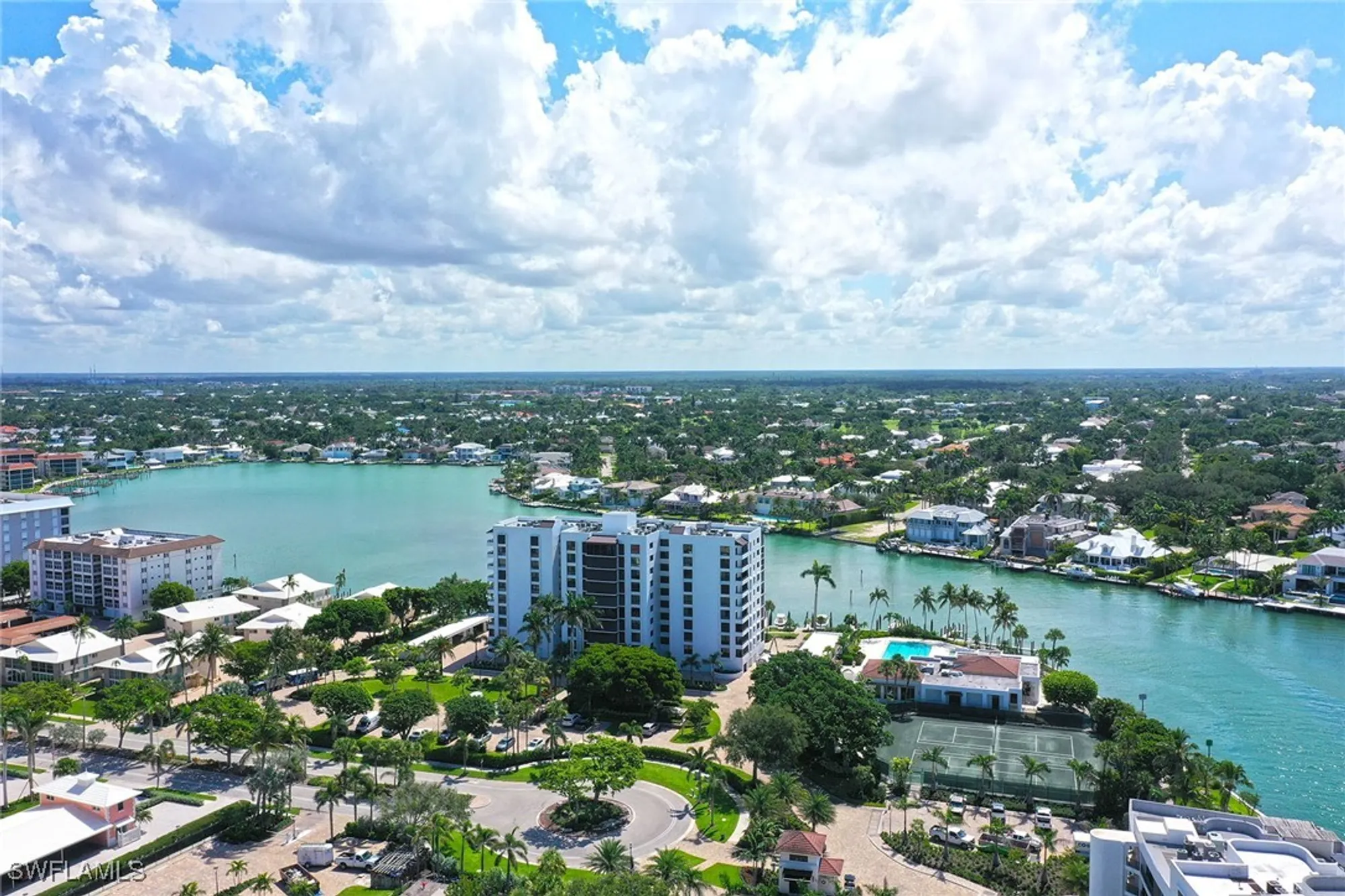 Property Slideshow image 1 of 47 | 2400 gulf shore blvd 502, Naples, FL, 34103