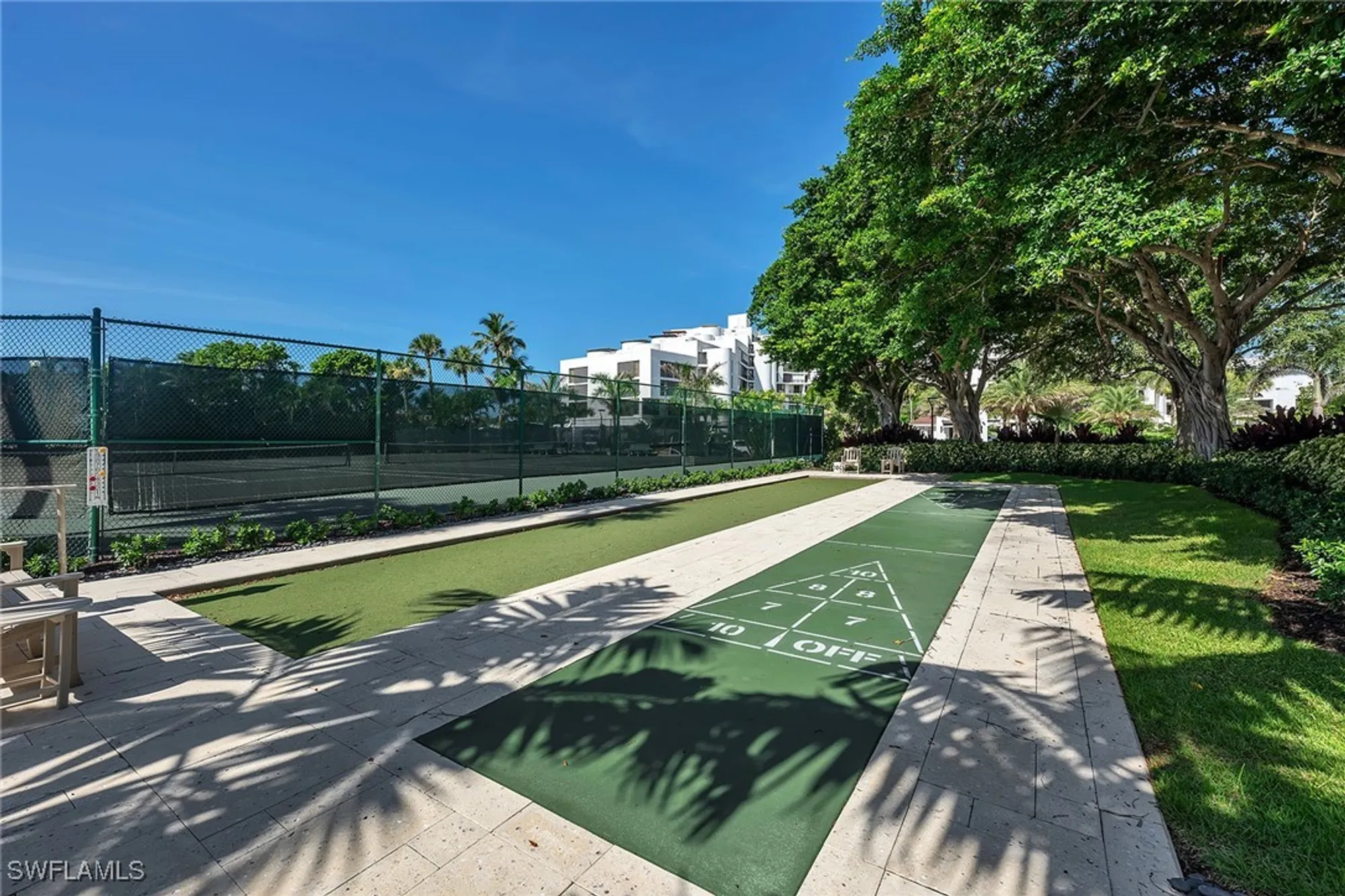 Property Slideshow image 45 of 47 | 2400 gulf shore blvd 502, Naples, FL, 34103