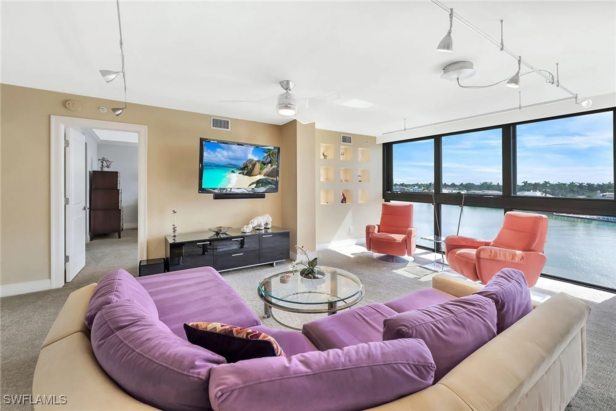 Property Slideshow image 5 of 47 | 2400 gulf shore blvd 502, Naples, FL, 34103