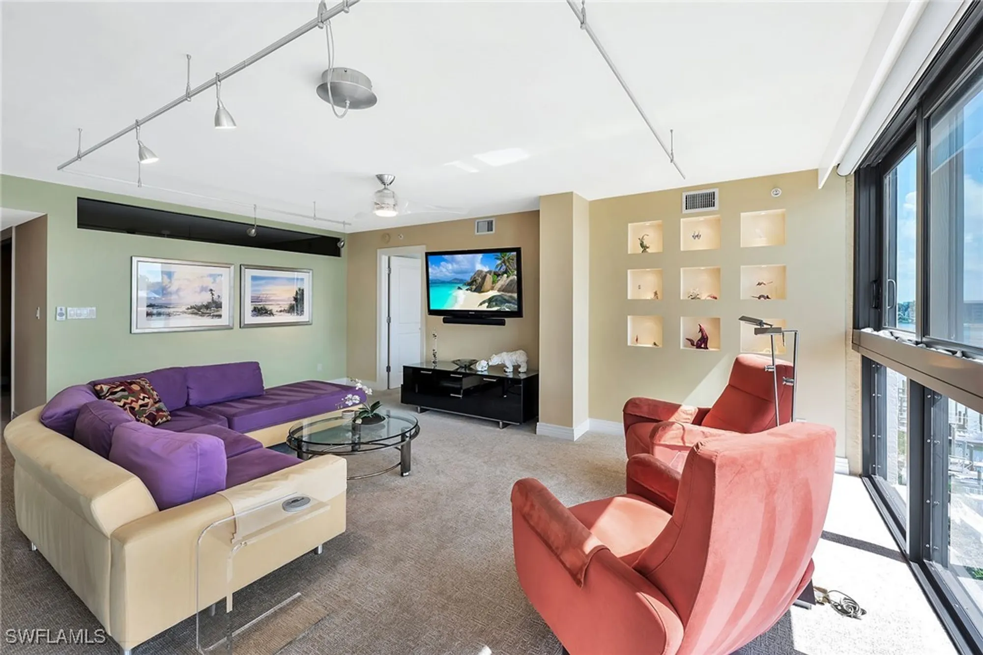 Property Slideshow image 7 of 47 | 2400 gulf shore blvd 502, Naples, FL, 34103