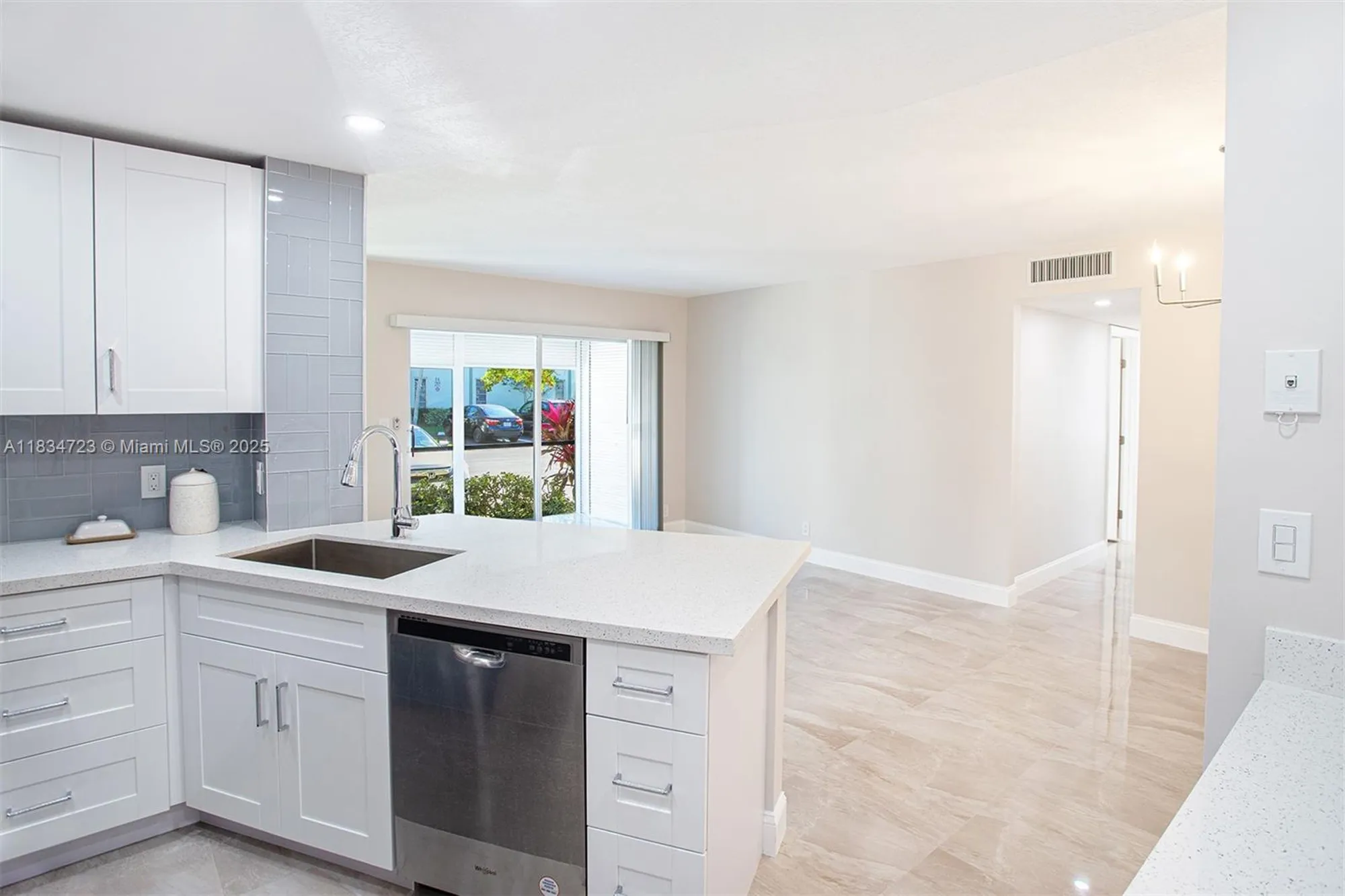 Property Slideshow image 4 of 34 | 7527 s oriole blvd apt 101, Delray Beach, FL, 33446