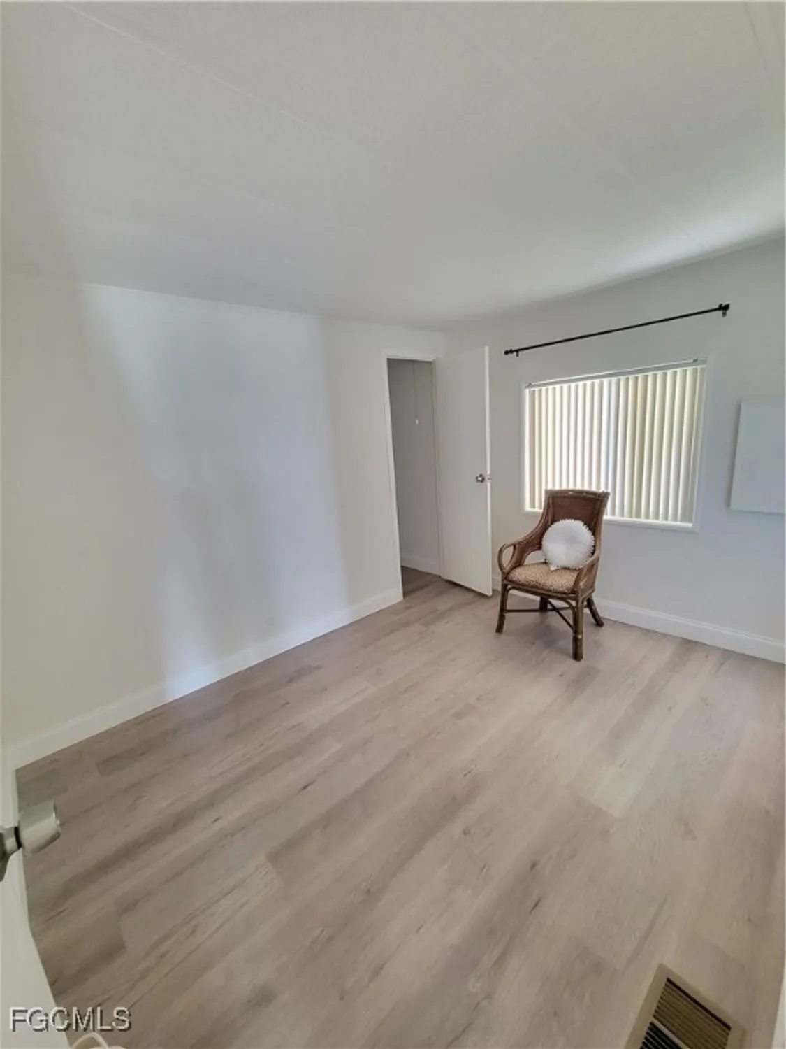 Property Slideshow image 10 of 24 | 5502 sir walter way, North Fort Myers, FL, 33917