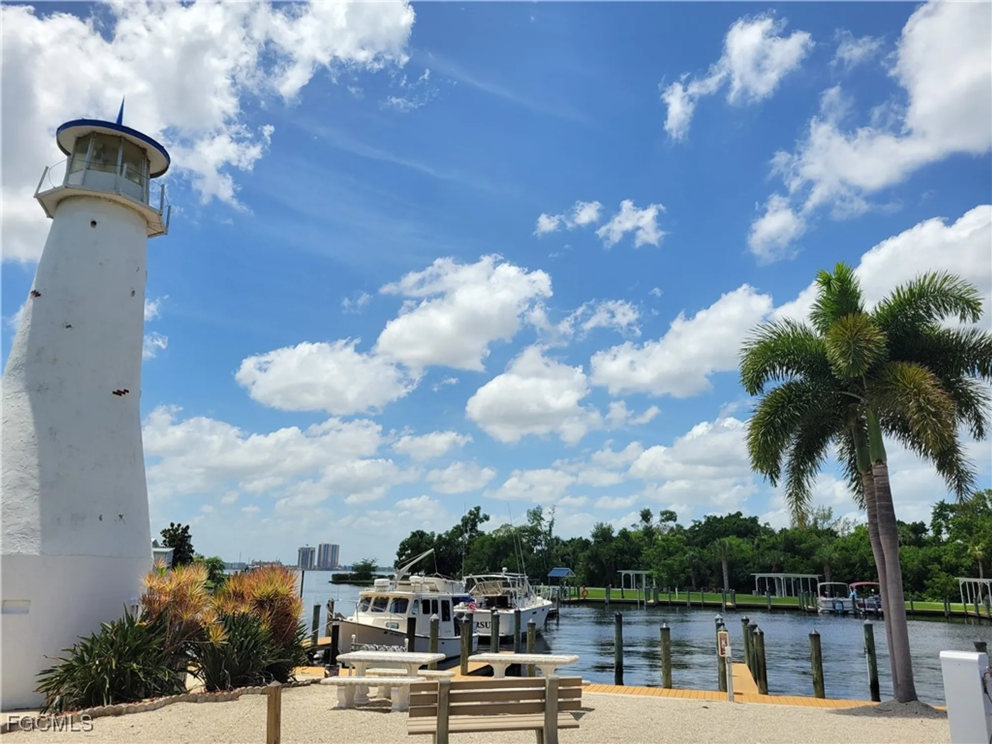 Property Slideshow image 24 of 24 | 5502 sir walter way, North Fort Myers, FL, 33917