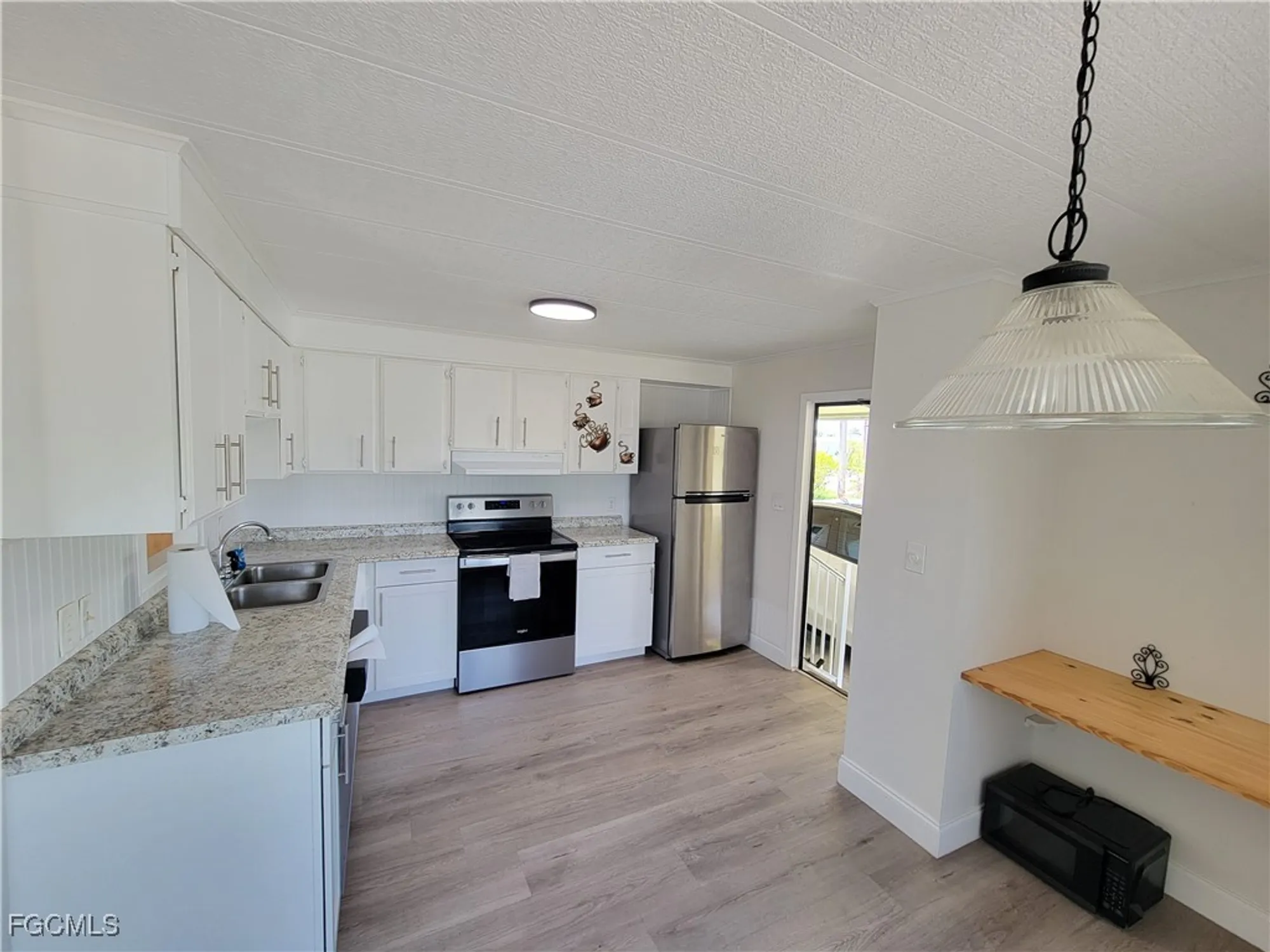 Property Slideshow image 3 of 24 | 5502 sir walter way, North Fort Myers, FL, 33917