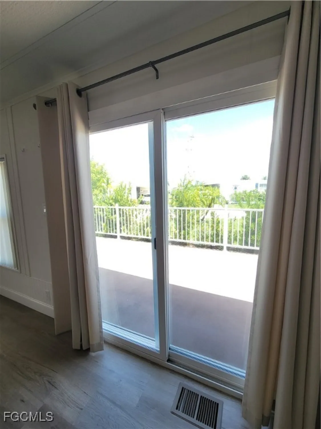 Property Slideshow image 7 of 24 | 5502 sir walter way, North Fort Myers, FL, 33917