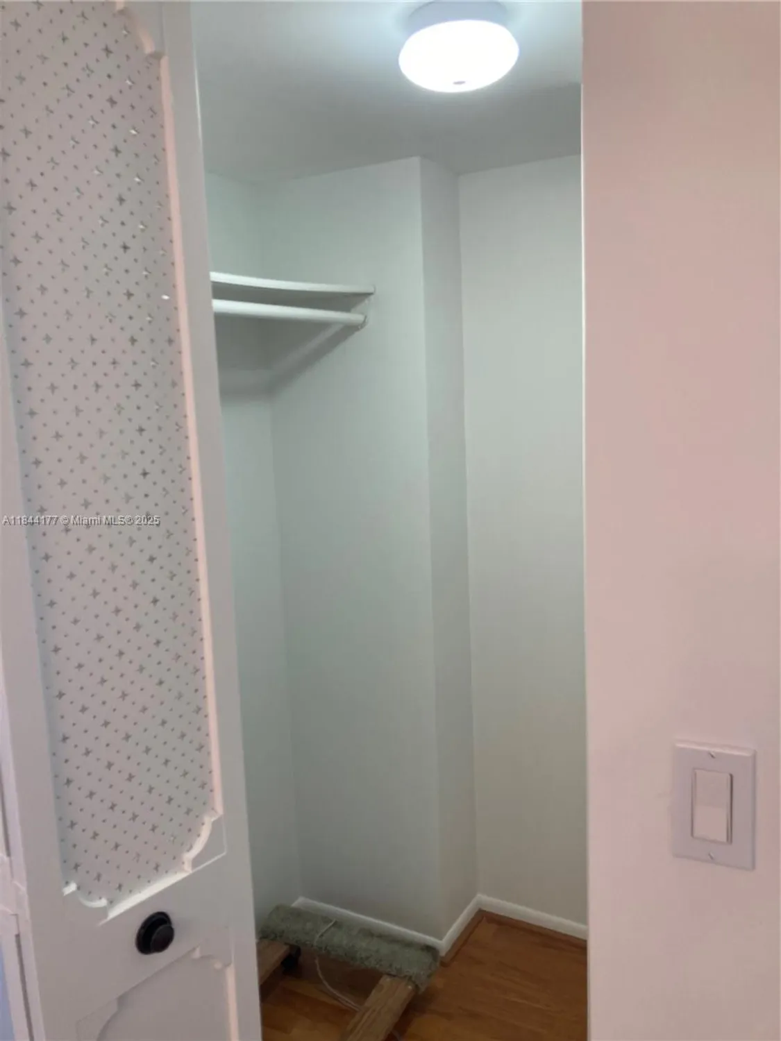 Property Slideshow image 11 of 20 | 20500 w country club dr 517, Aventura, FL, 33180