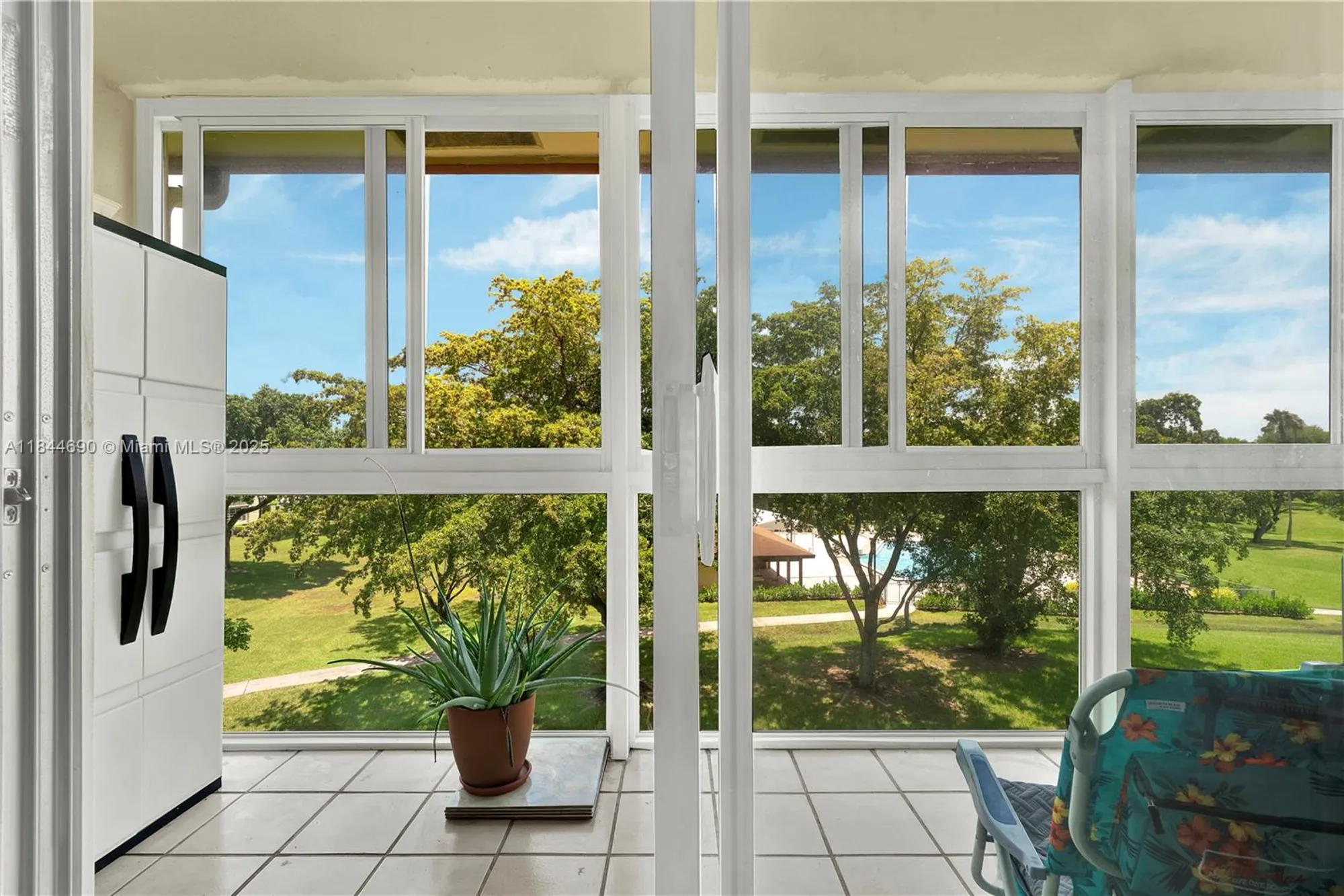 Property Slideshow image 14 of 18 | 13250 sw 7th ct 404l, Pembroke Pines, FL, 33027