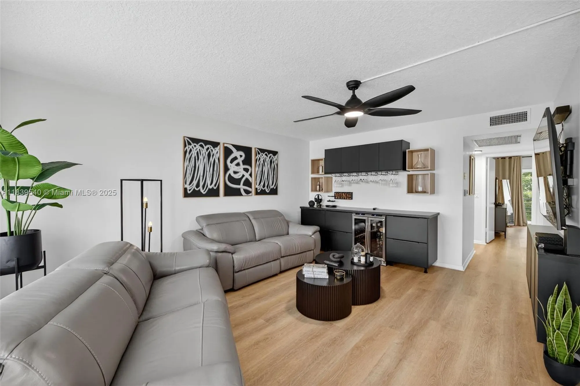Property Slideshow image 10 of 44 | 3029 harwood d # 3029, Deerfield Beach, FL, 33442