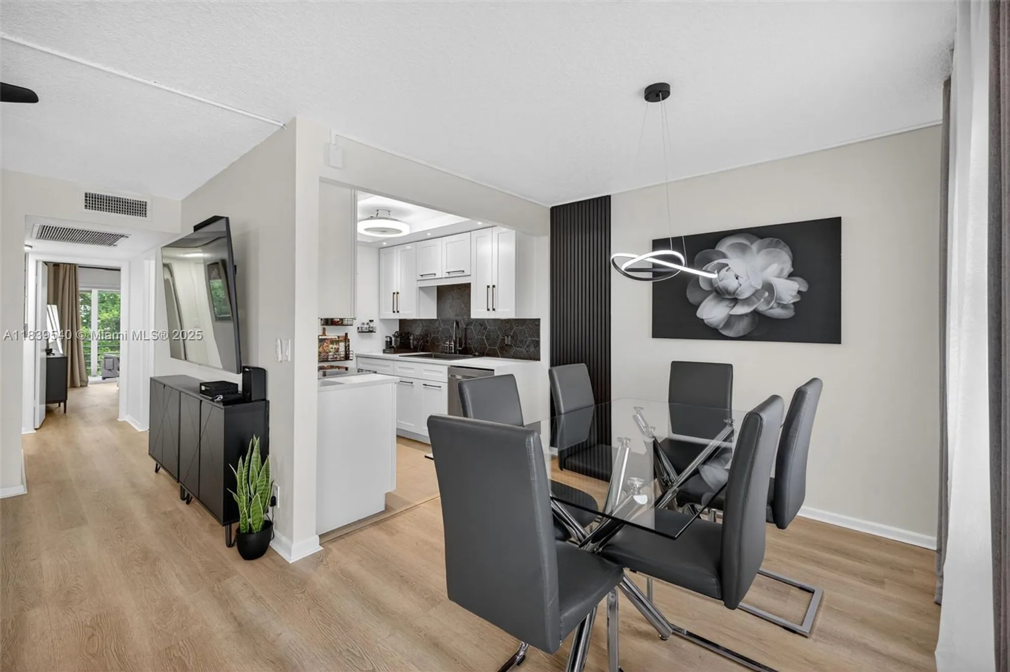 Property Slideshow image 2 of 44 | 3029 harwood d # 3029, Deerfield Beach, FL, 33442