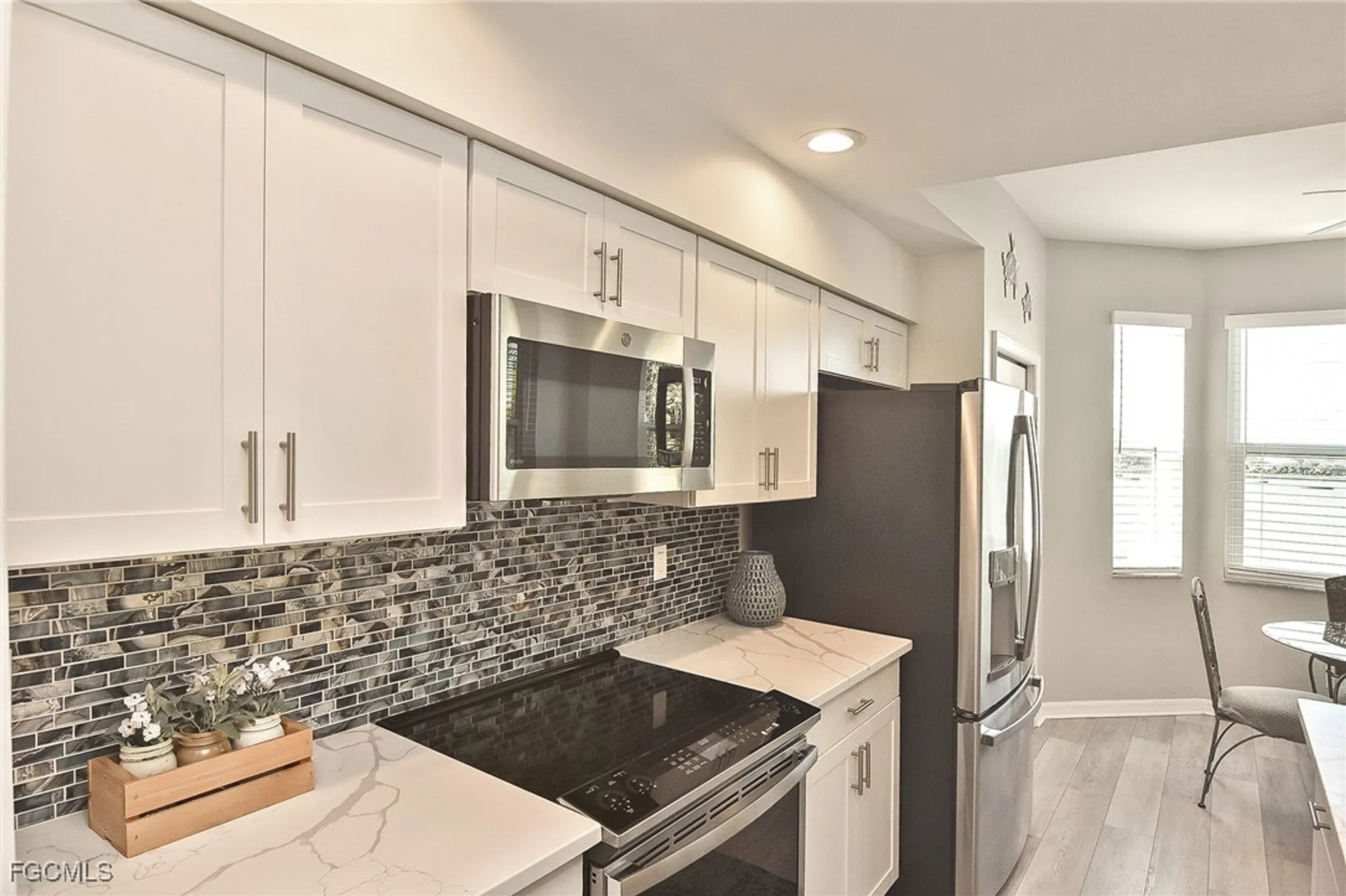 Property Slideshow image 20 of 50 | 8096 queen palm ln apt 226, Fort Myers, FL, 33966