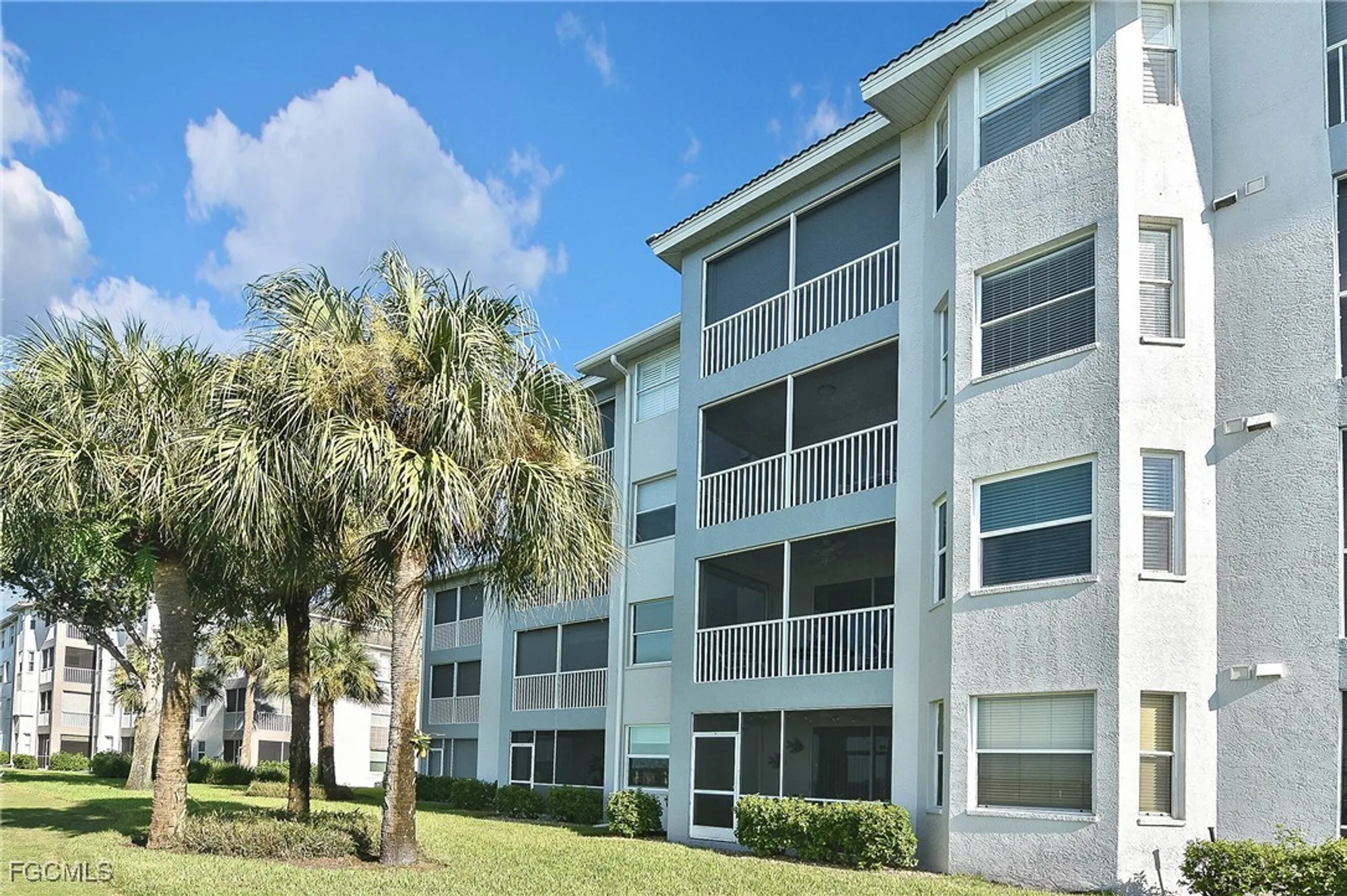 Property Slideshow image 38 of 50 | 8096 queen palm ln apt 226, Fort Myers, FL, 33966