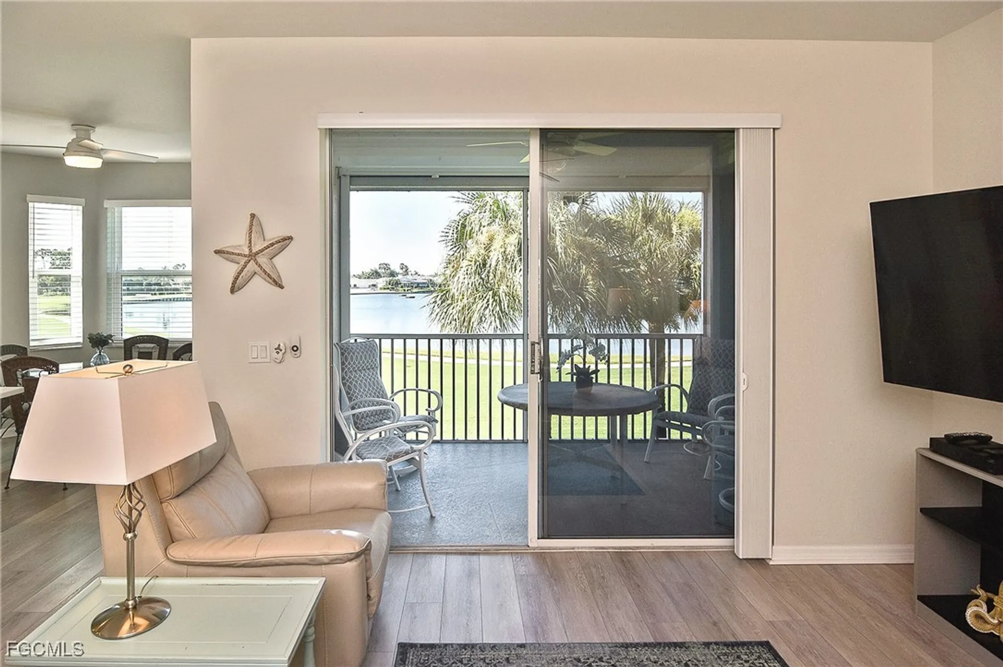 Property Slideshow image 32 of 50 | 8096 queen palm ln apt 226, Fort Myers, FL, 33966