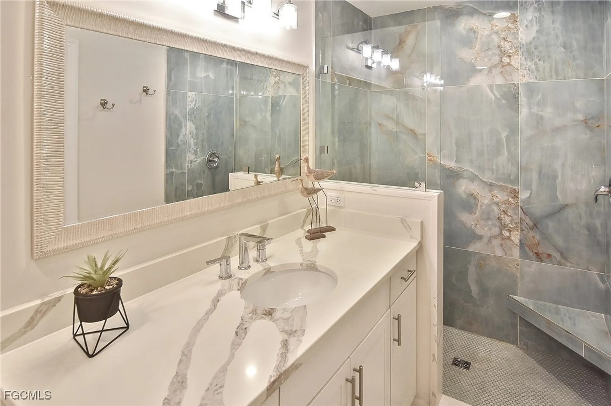 Property Slideshow image 9 of 50 | 8096 queen palm ln apt 226, Fort Myers, FL, 33966