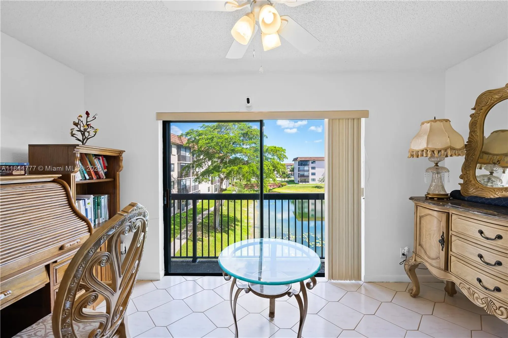 Property Slideshow image 6 of 18 | 4970 e sabal palm blvd apt 309, Tamarac, FL, 33319