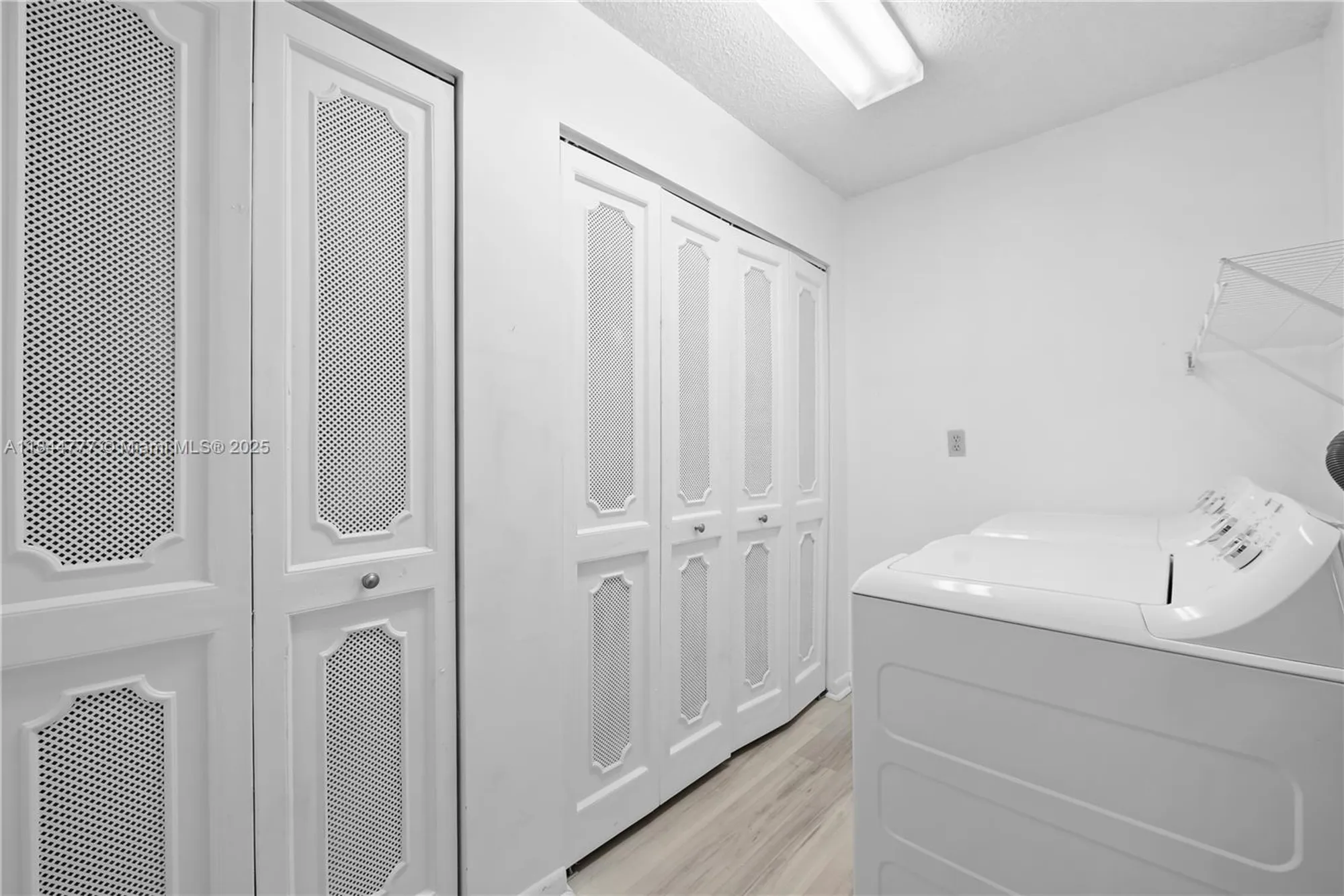 Property Slideshow image 9 of 18 | 4970 e sabal palm blvd apt 309, Tamarac, FL, 33319