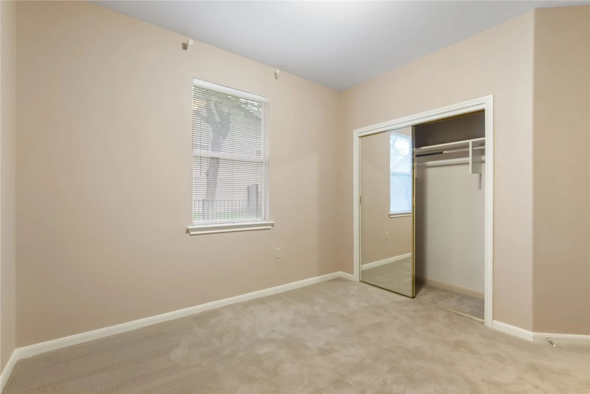 Property Slideshow image 15 of 24 | 125 nighthawk way, Georgetown, TX, 78633