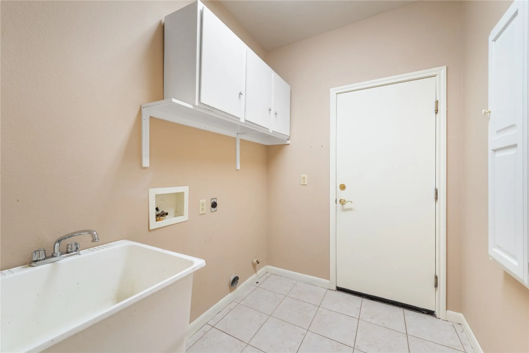 Property Slideshow image 18 of 24 | 125 nighthawk way, Georgetown, TX, 78633