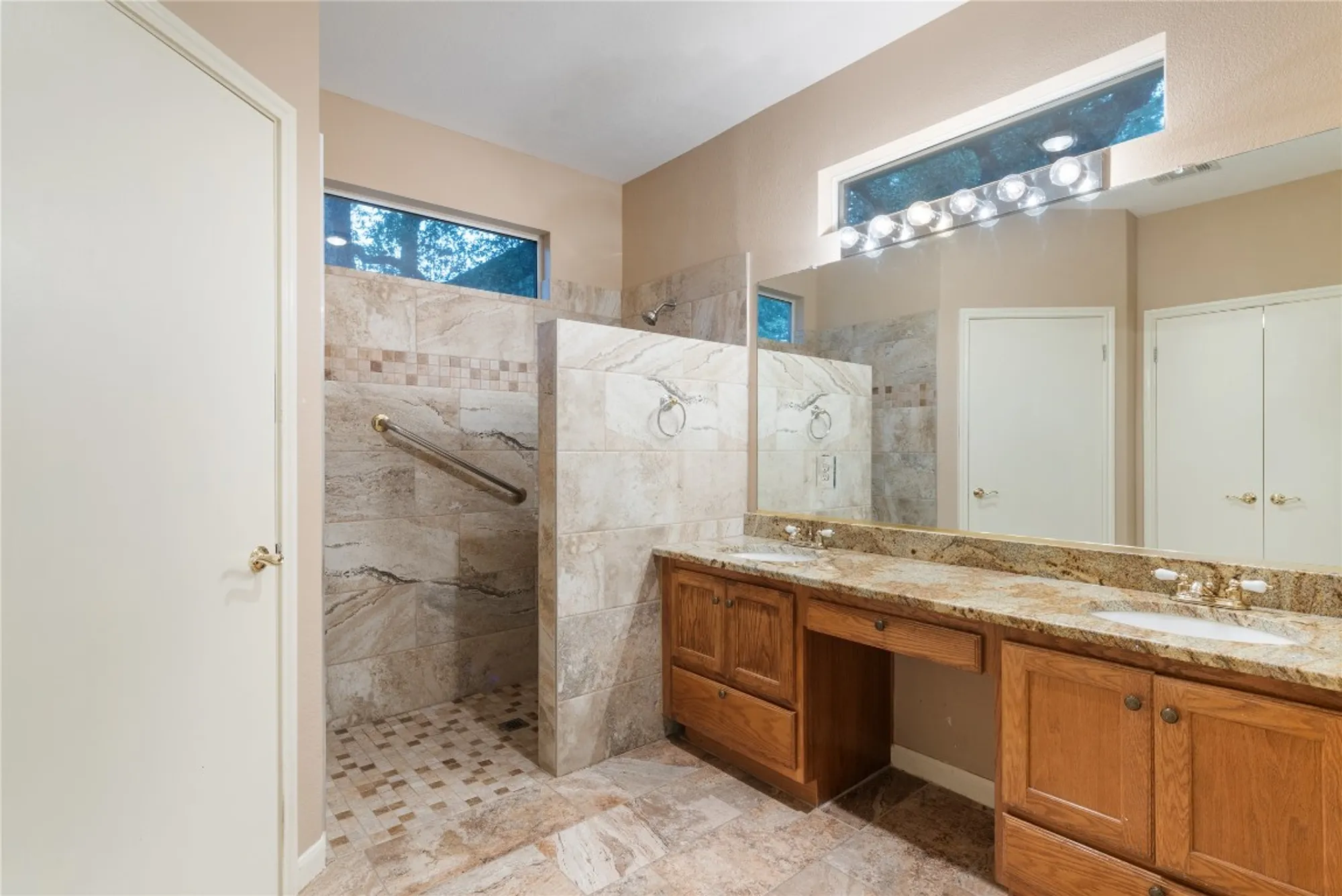Property Slideshow image 19 of 24 | 125 nighthawk way, Georgetown, TX, 78633