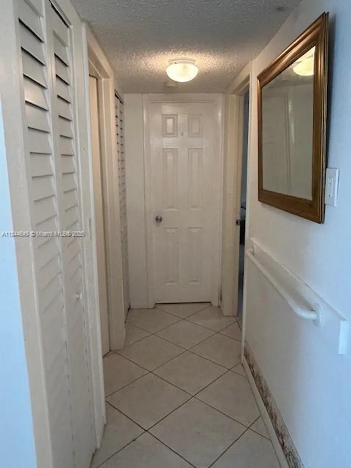 Property Slideshow image 14 of 20 | 1025 se 4th ave 106, Dania Beach, FL, 33004